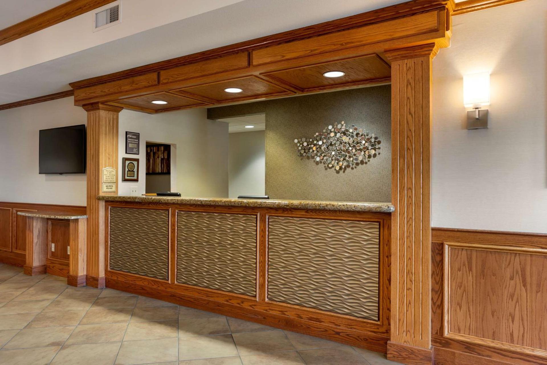 Best Western Plus Capital Inn photo 12