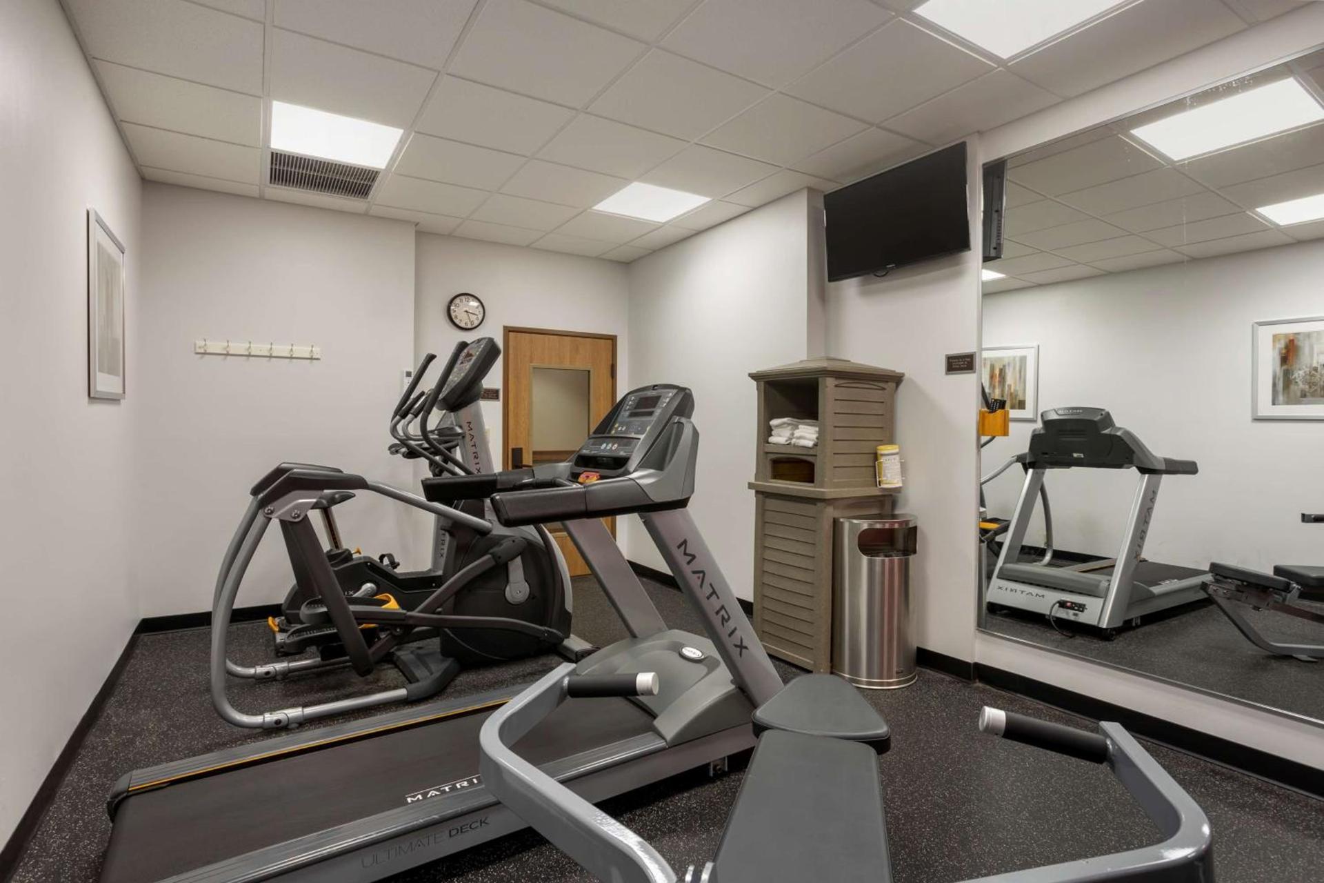Best Western Plus Capital Inn photo 32