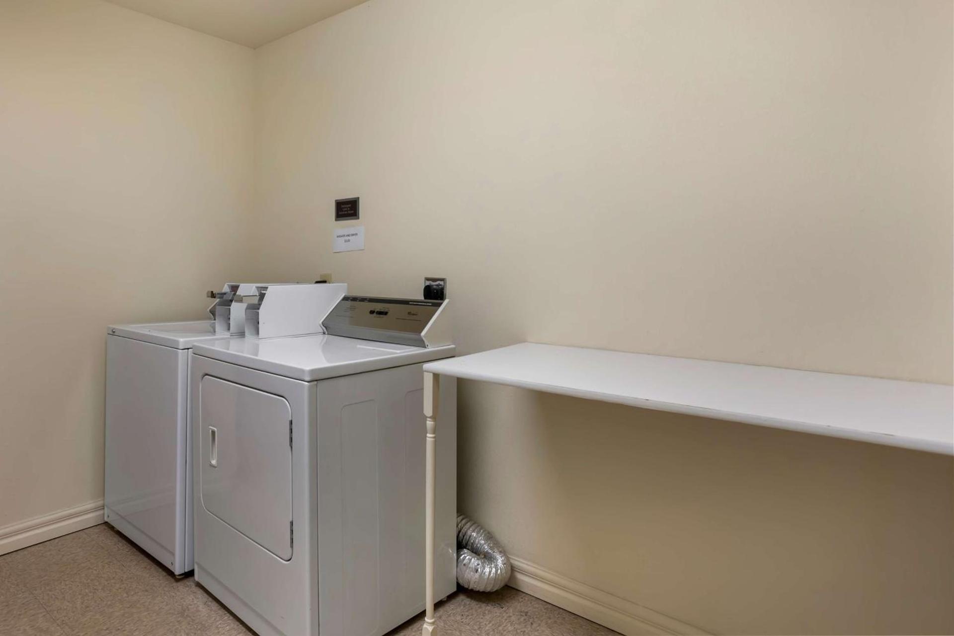 Best Western Plus Capital Inn photo 9