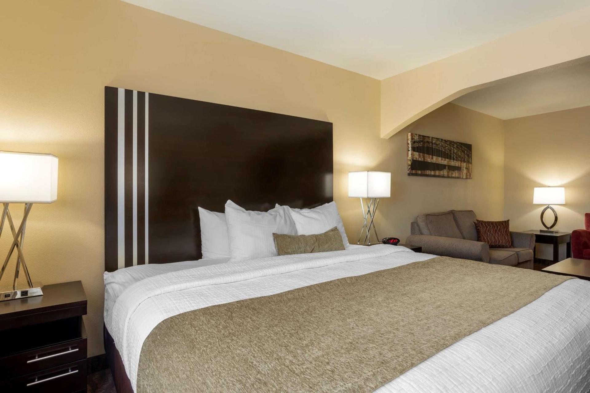 Best Western Plus Capital Inn photo 13