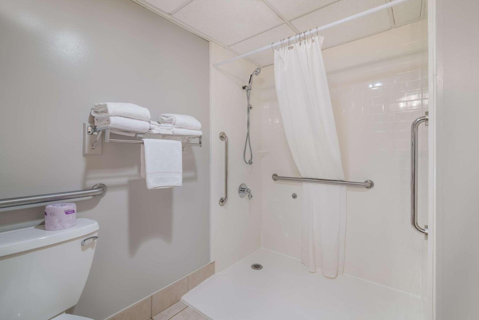 Mountain Lake Inn photo 21