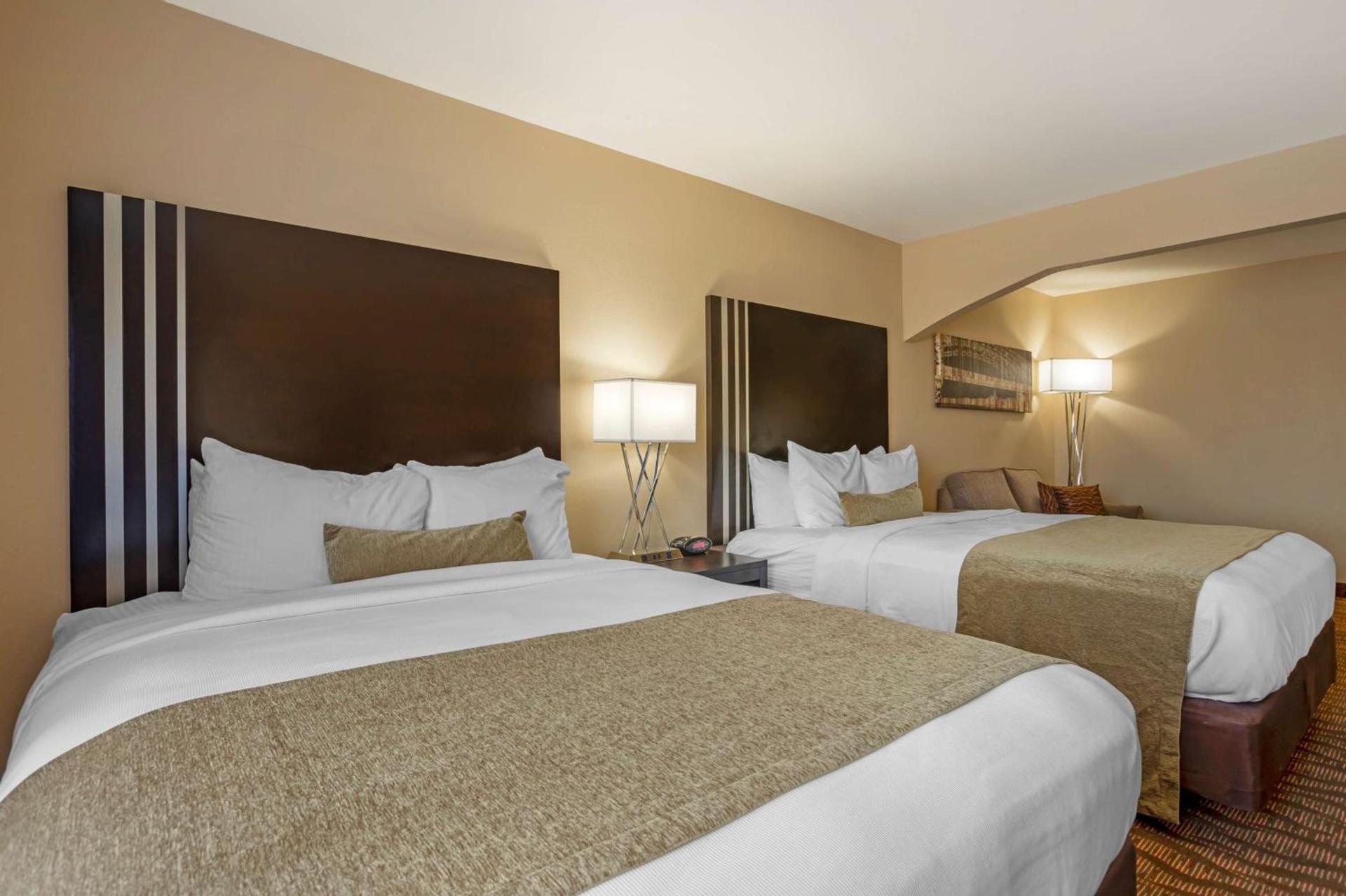 Best Western Plus Capital Inn photo 22