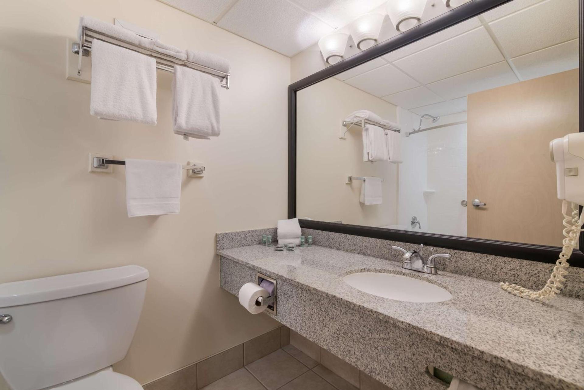 Mountain Lake Inn photo 20