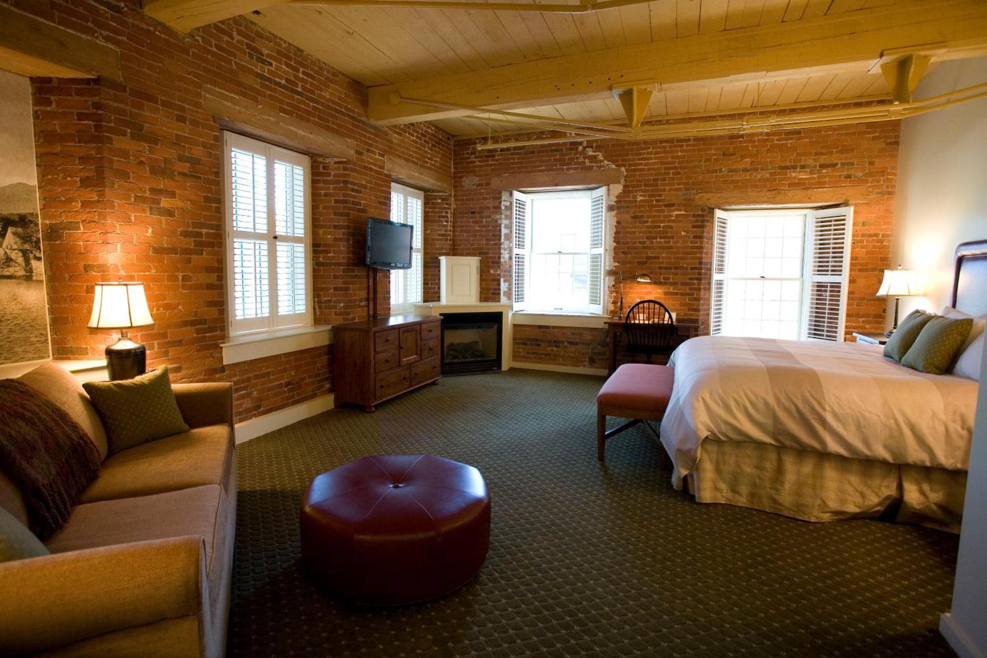 The Common Man Inn & Restaurant photo 58