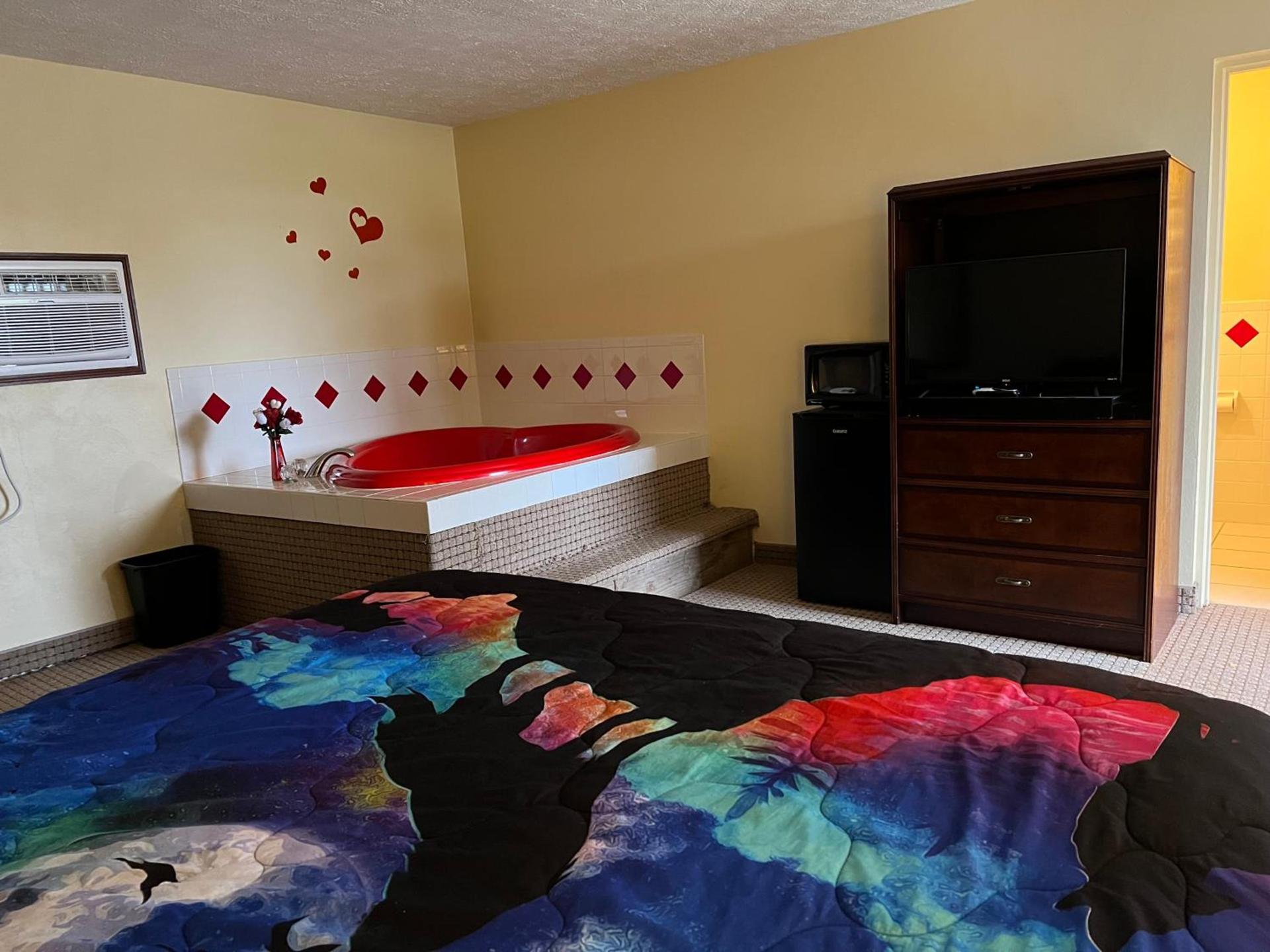 Motel Boutique by Wolf Inn photo 25
