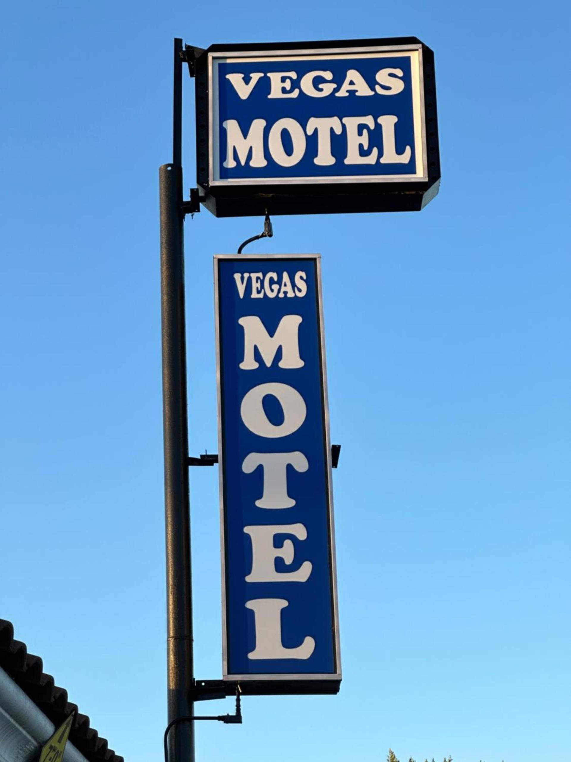 Vegas motel photo 20
