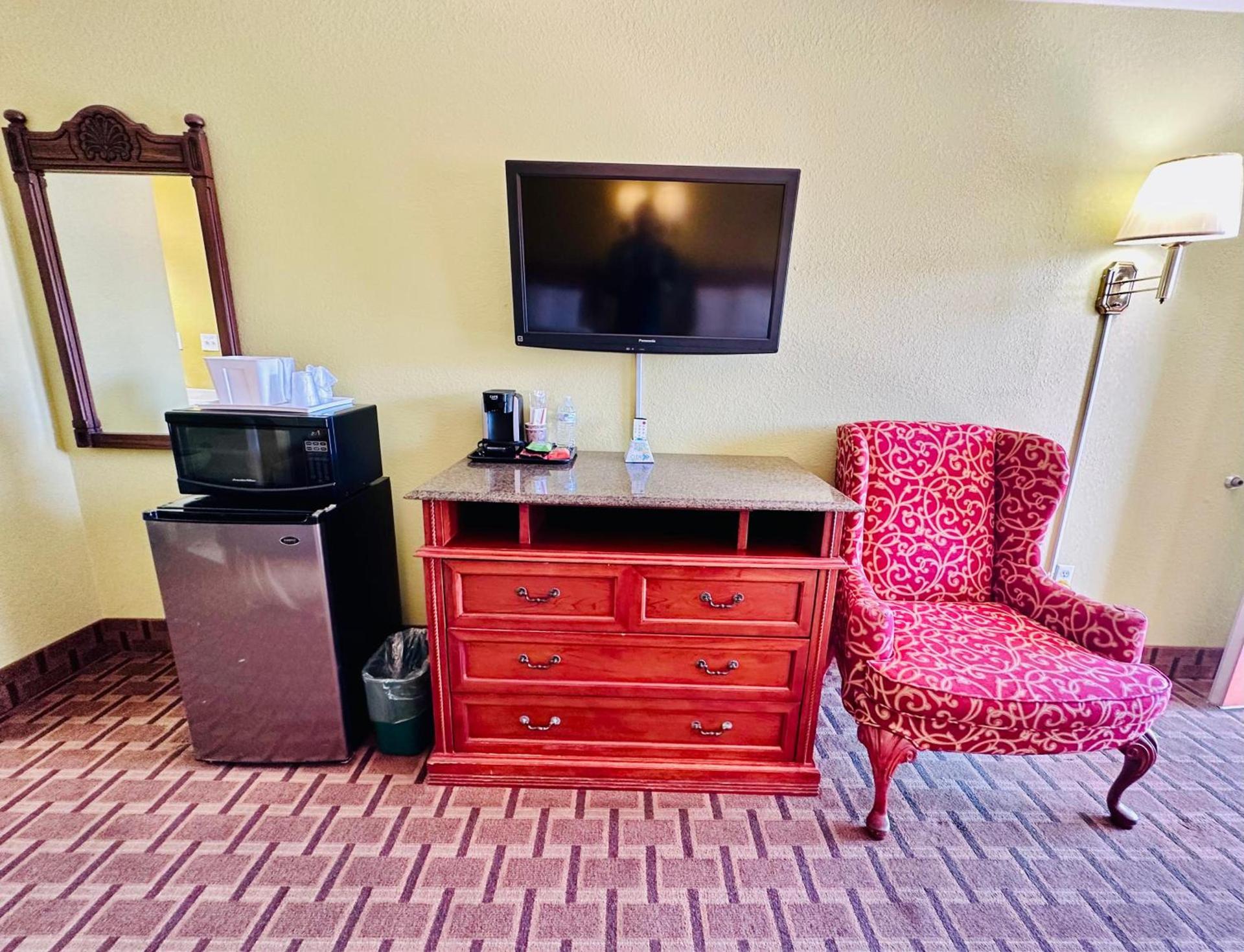 American Inn Princeton photo 5
