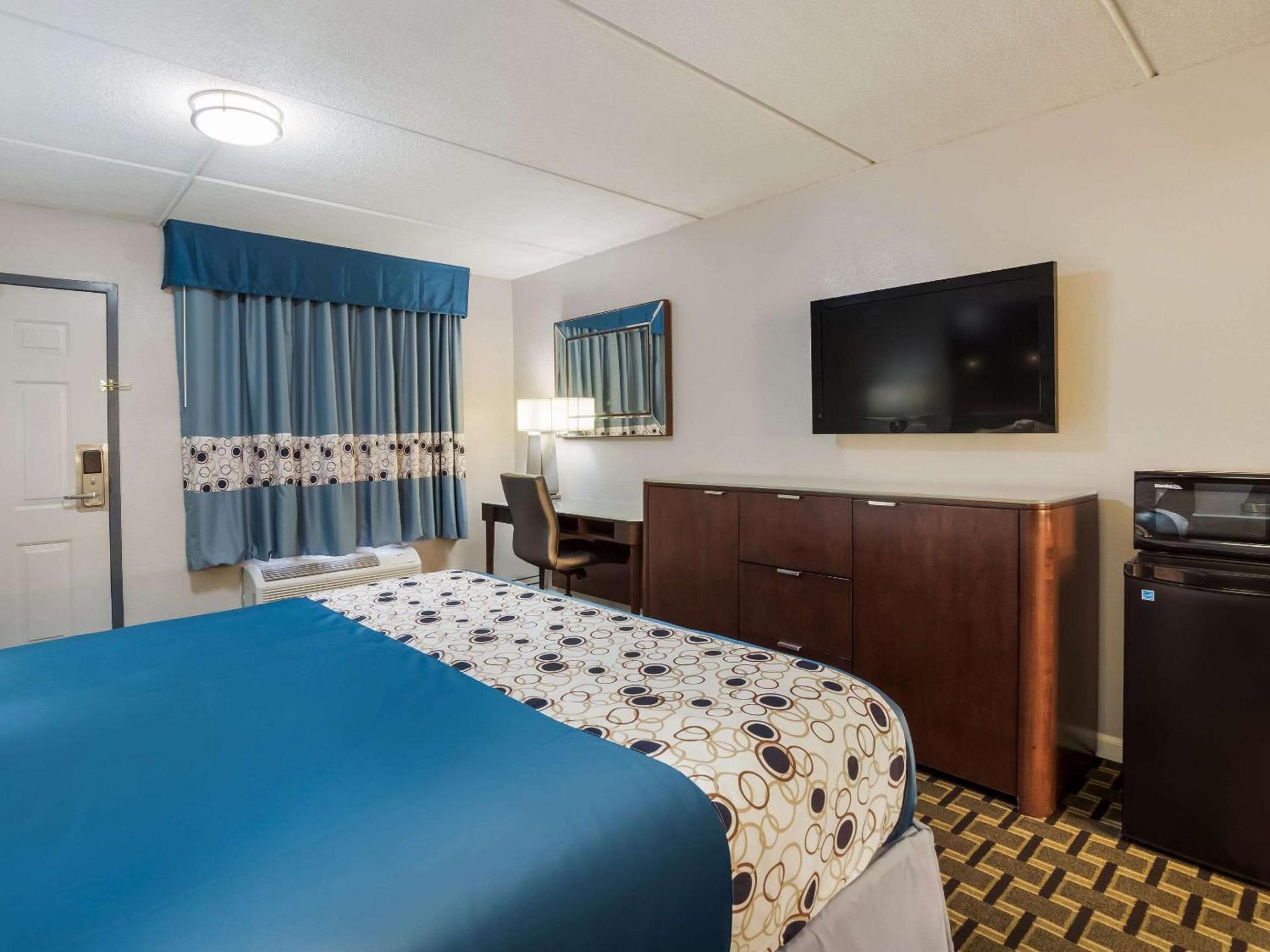 Rodeway Inn Greenwood photo 16