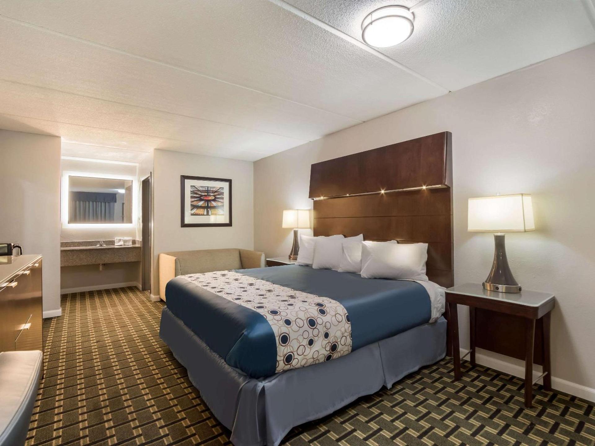 Rodeway Inn Greenwood photo 14