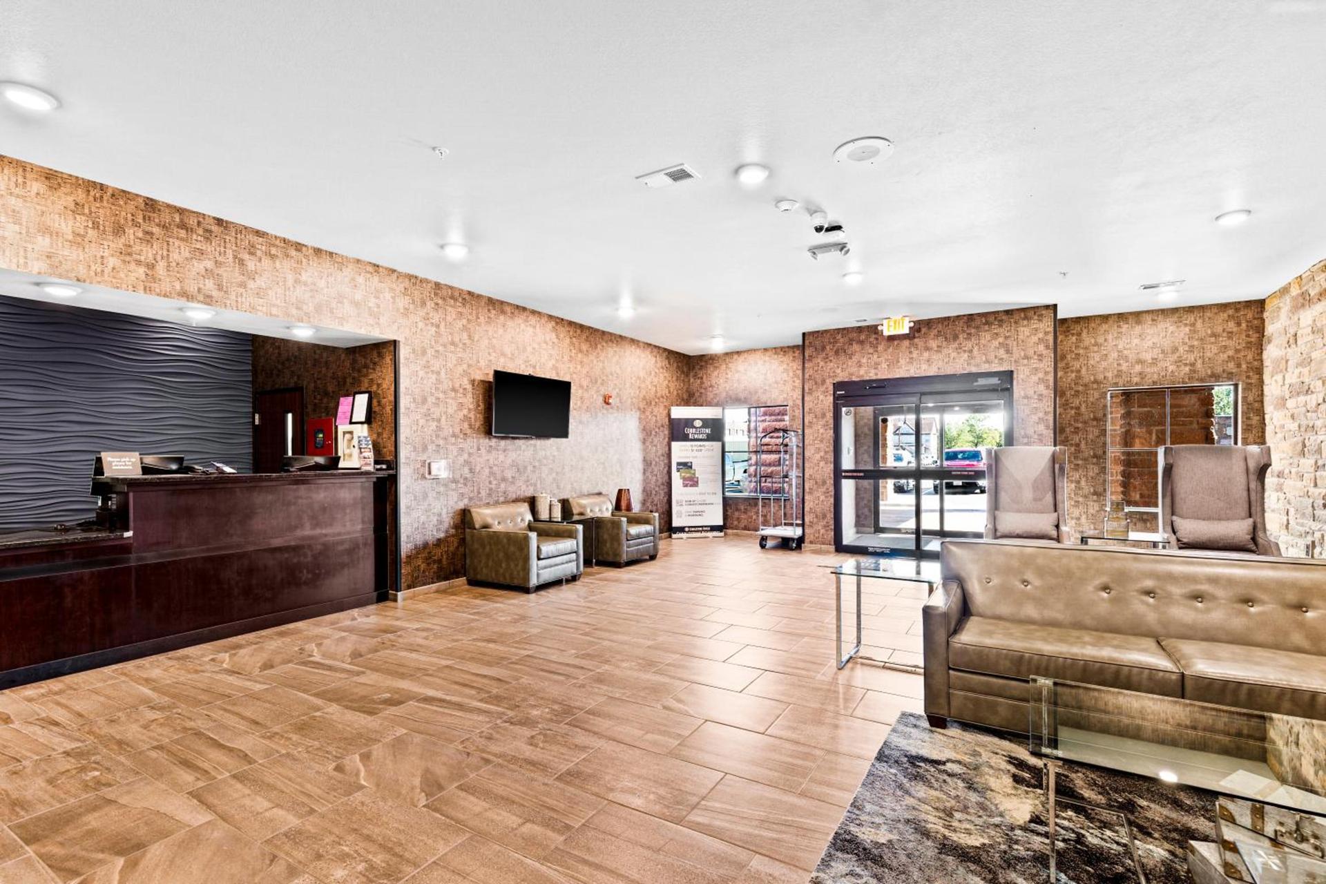 Cobblestone Hotel & Suites - Superior Duluth photo 6
