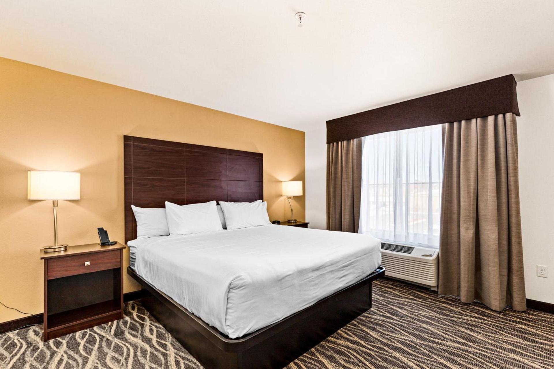 Cobblestone Hotel & Suites - Superior Duluth photo 23