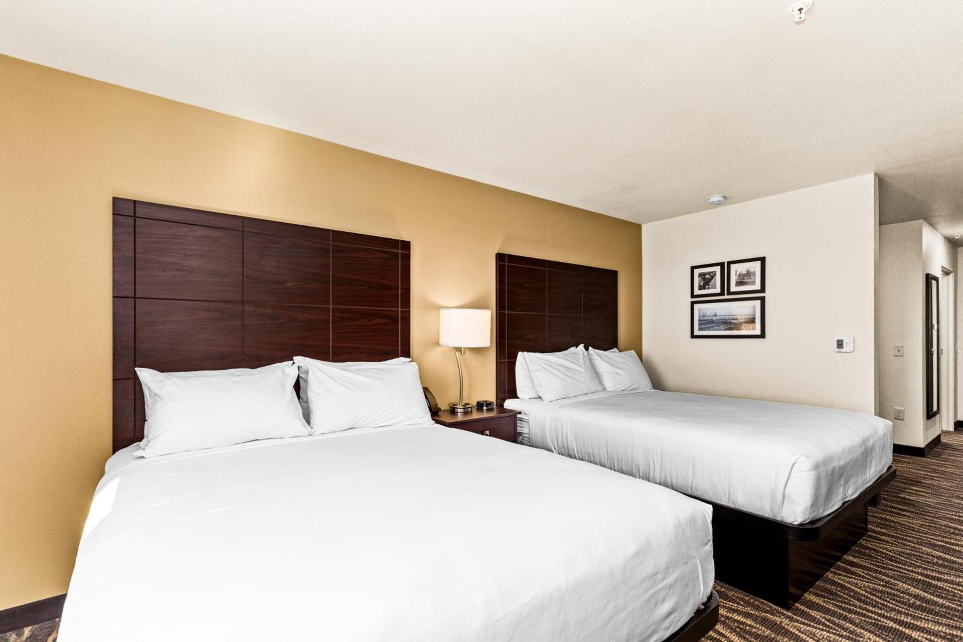 Cobblestone Hotel & Suites - Superior Duluth photo 40