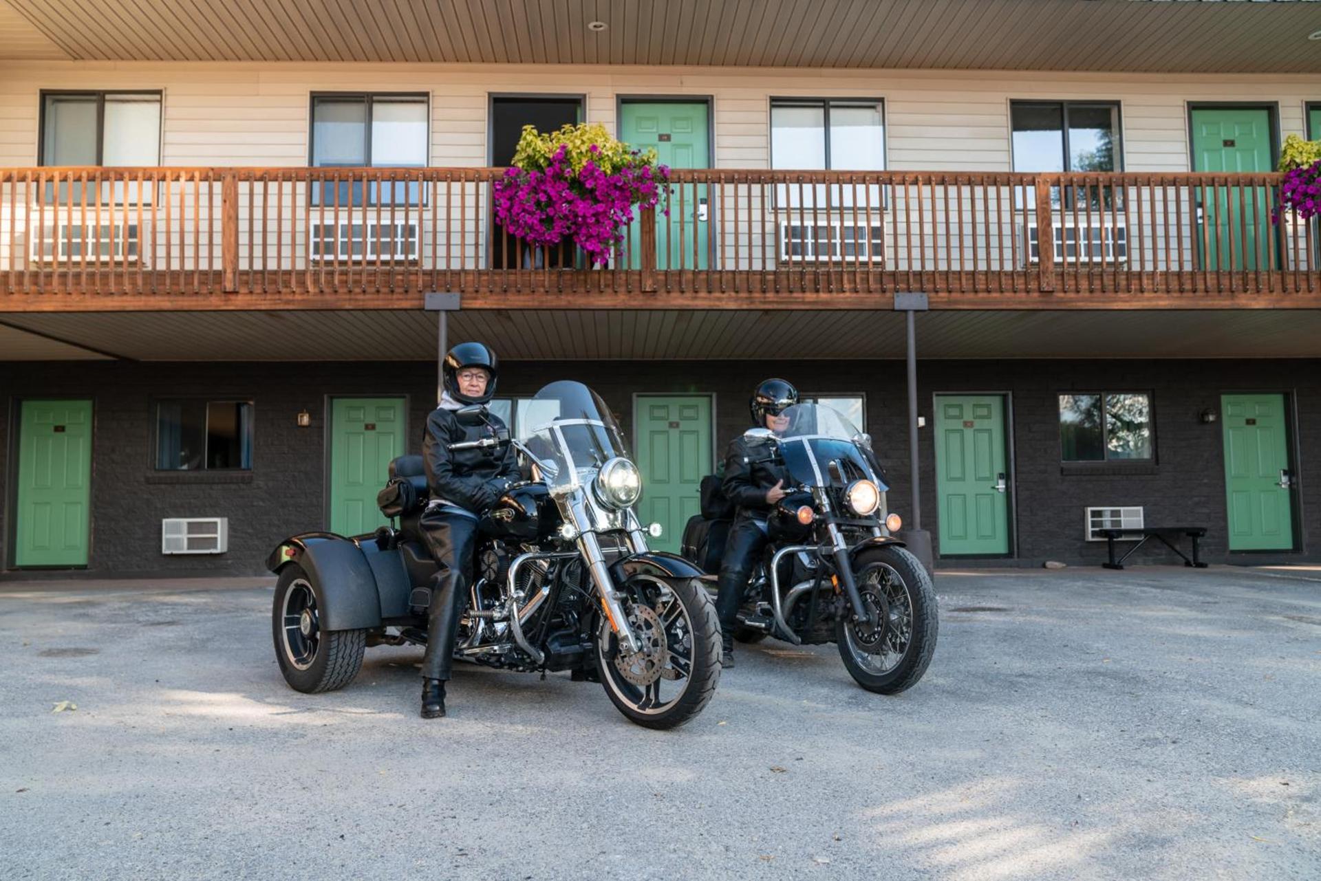 Riviera Motor Lodge photo 9
