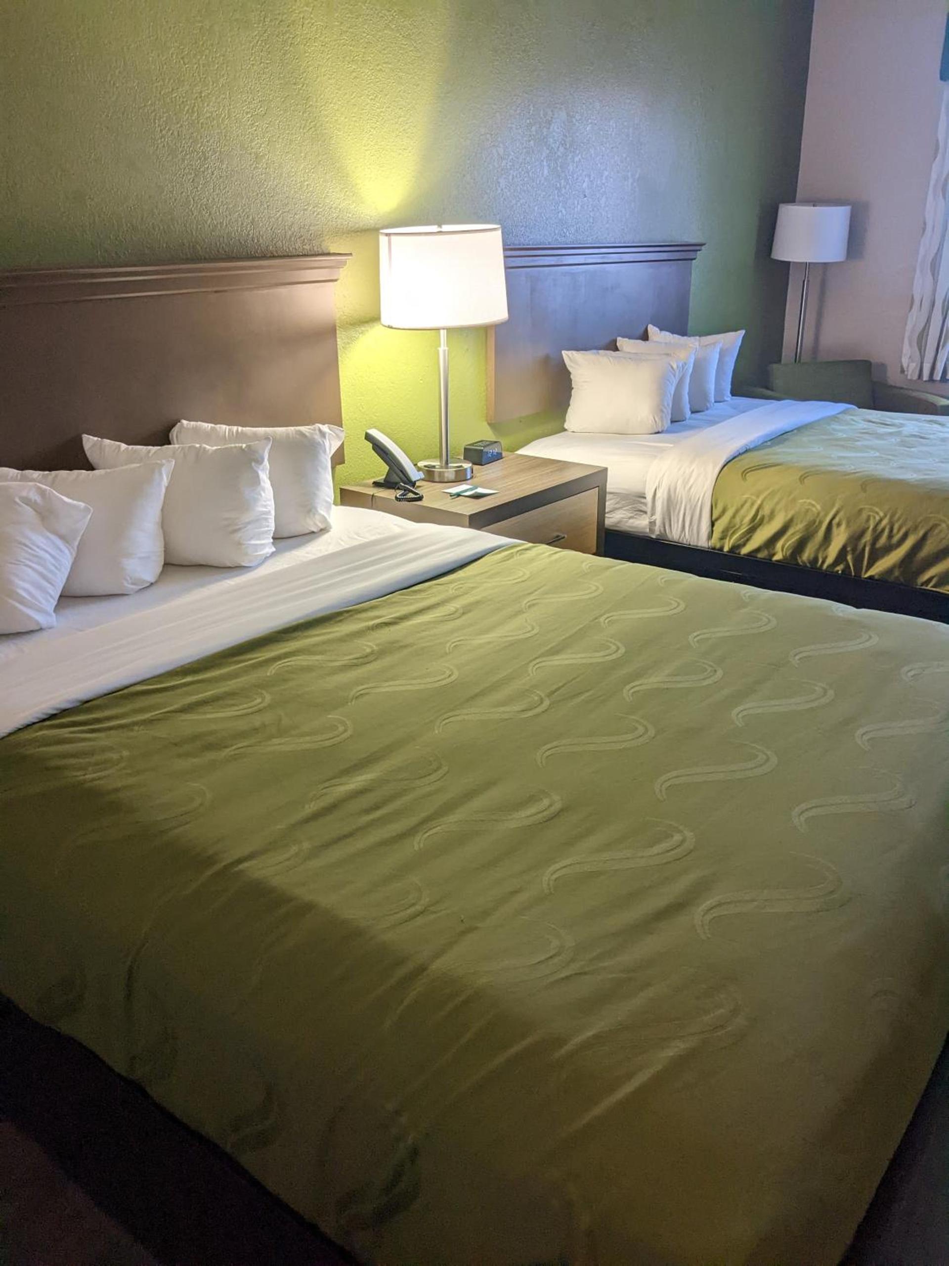 Quality Inn & Suites Delaware South photo 26