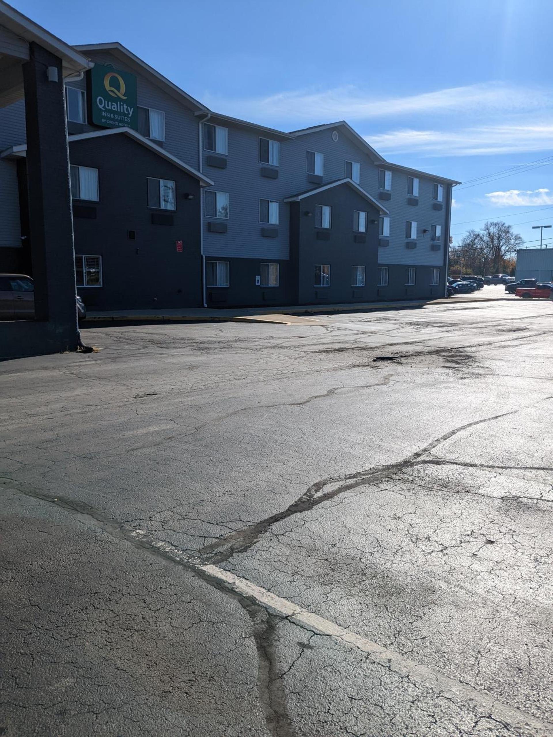 Quality Inn & Suites Delaware South photo 18