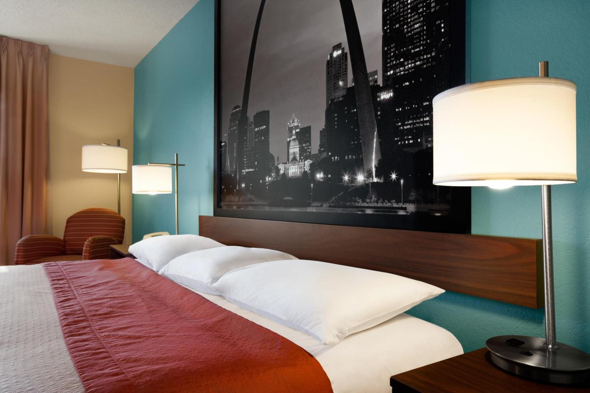 Super 8 by Wyndham Collinsville St. Louis photo 22