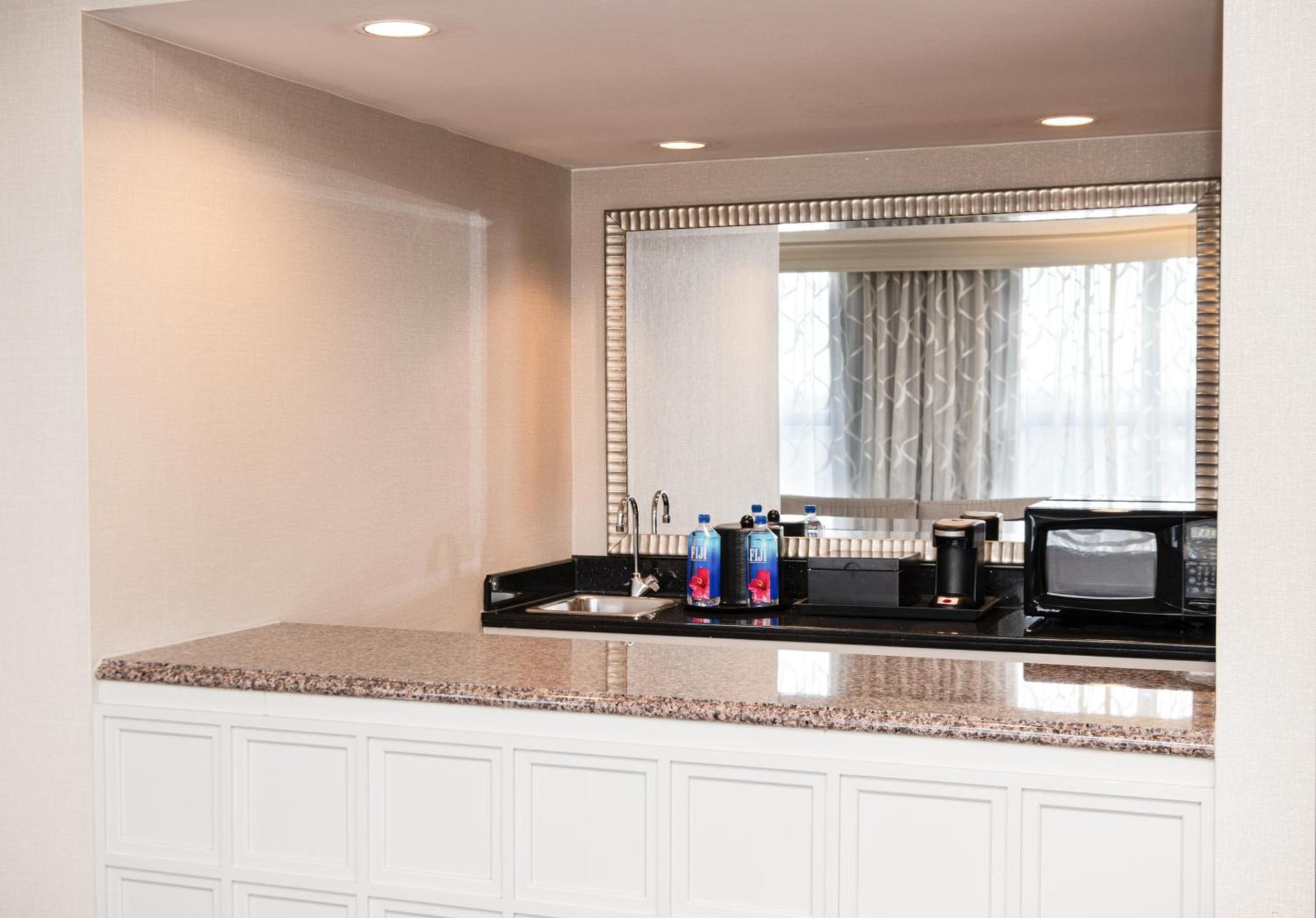 Chicago Marriott Suites Deerfield photo 22