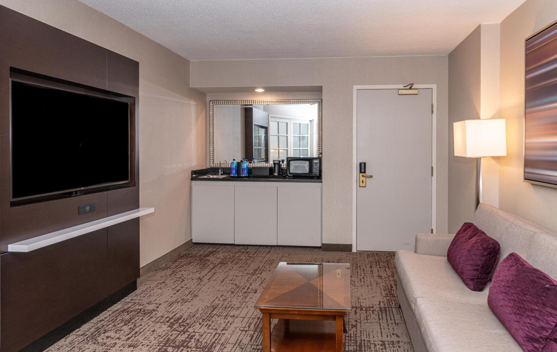 Chicago Marriott Suites Deerfield photo 24
