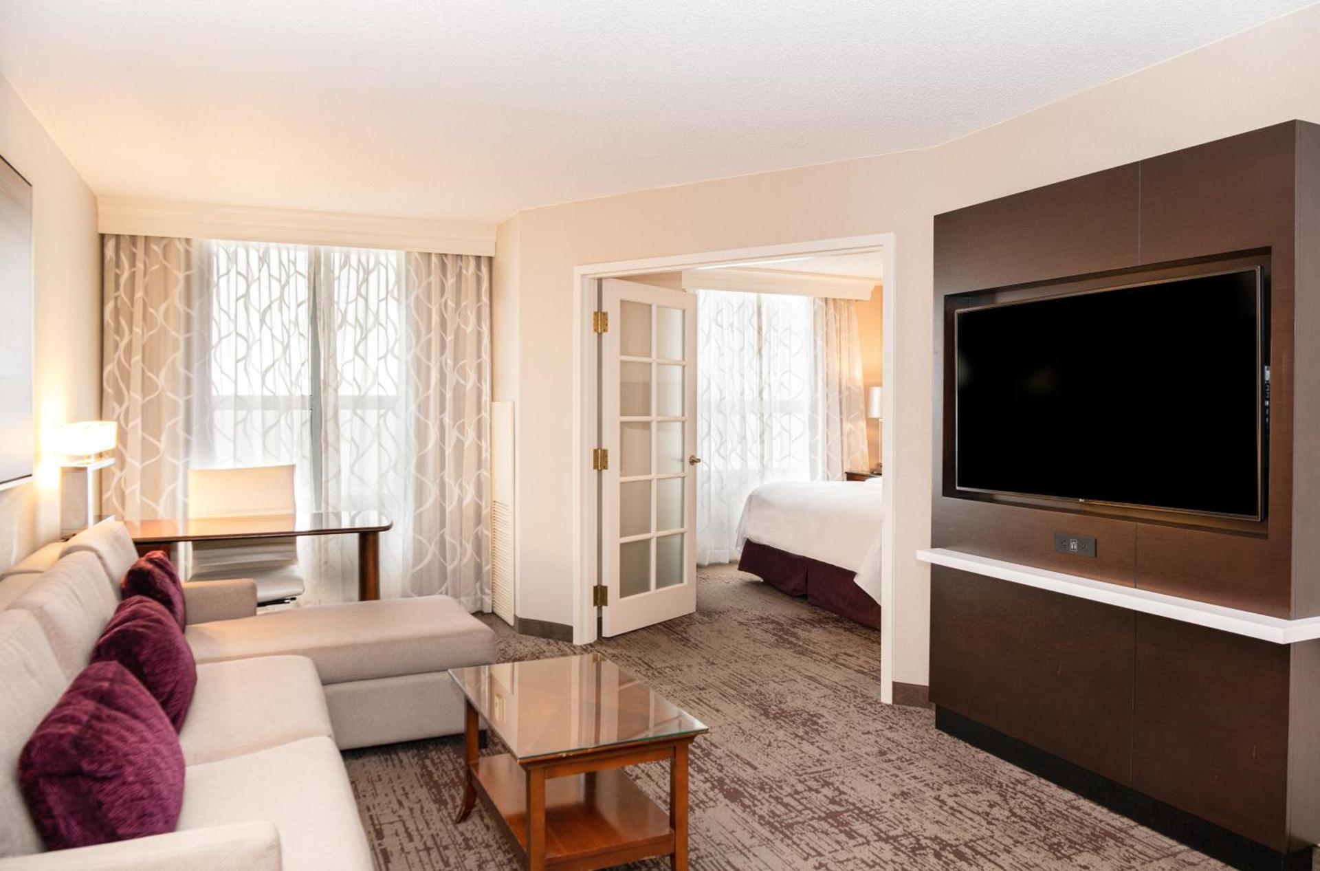 Chicago Marriott Suites Deerfield photo 13