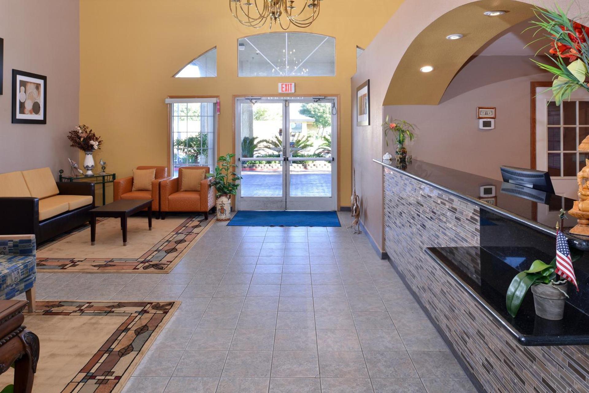 Americas Best Value Inn & Suites Madera photo 8