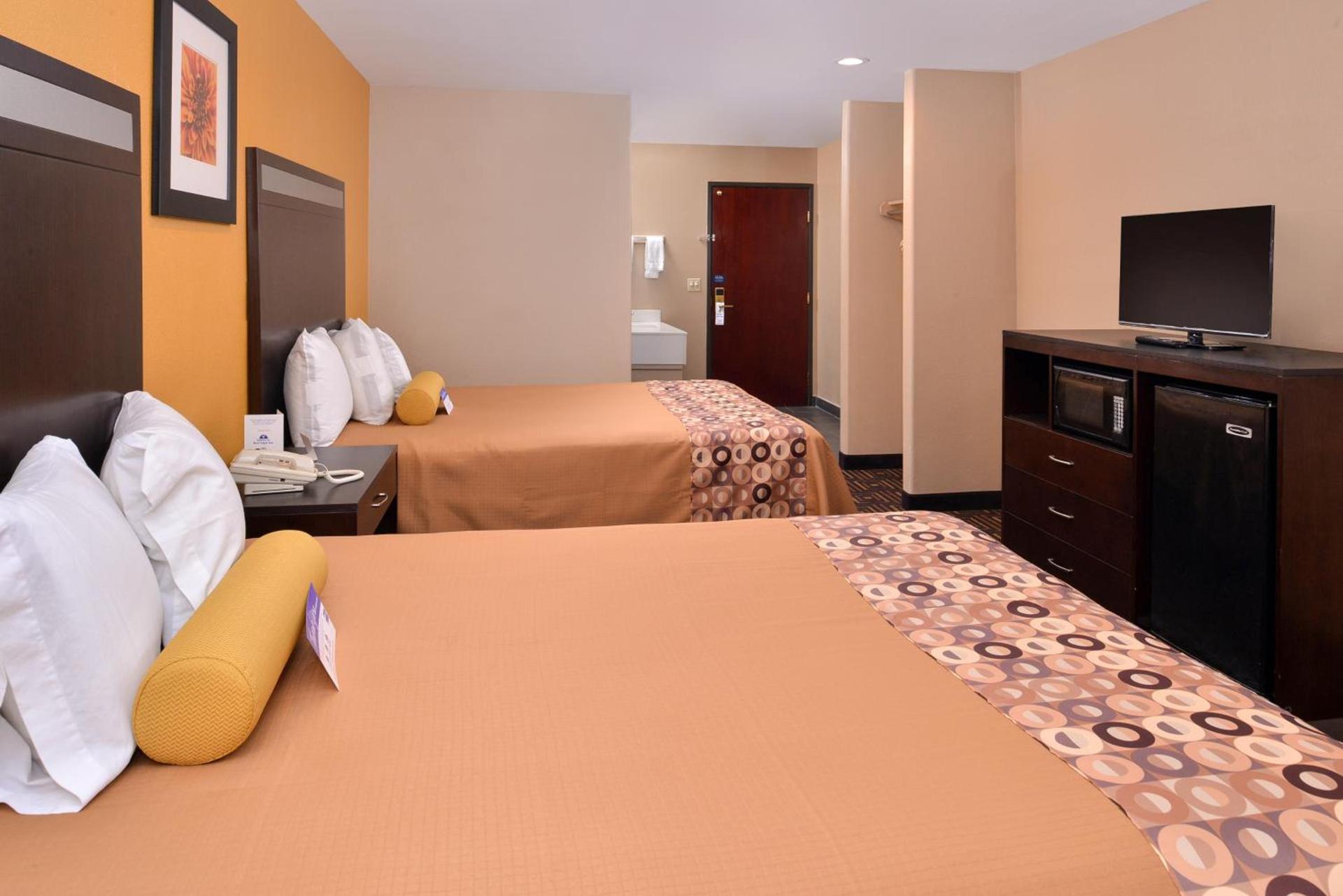 Americas Best Value Inn & Suites Madera photo 13