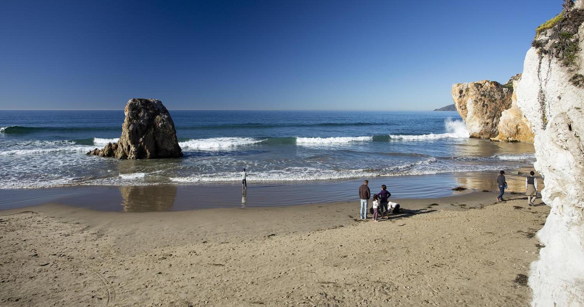Tides Oceanview Inn and Cottages photo 24