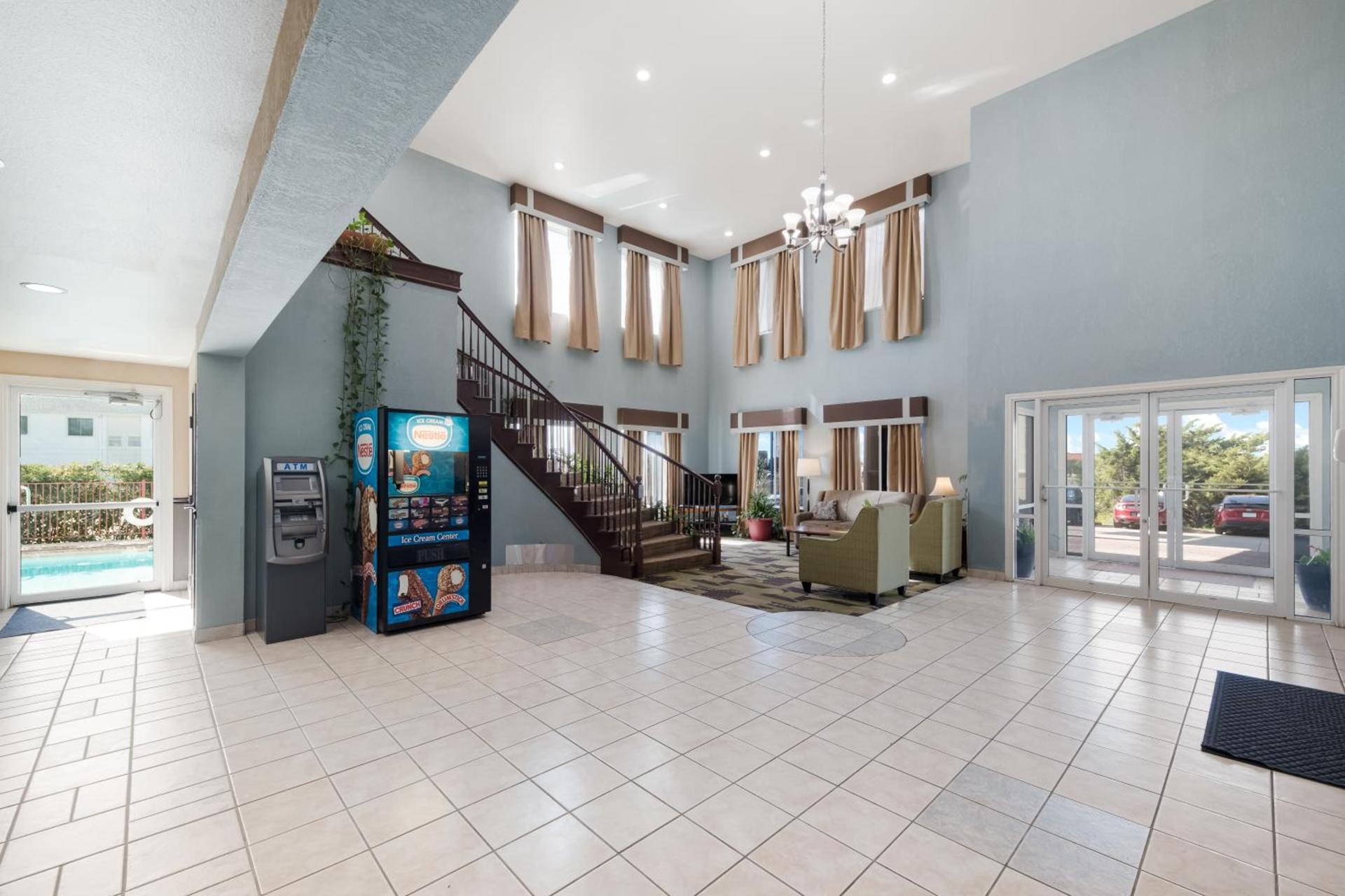Quality Inn & Suites Terrell photo 68