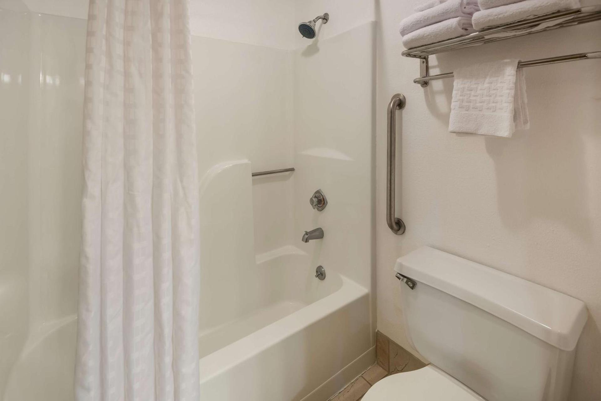 Best Western Sycamore Inn photo 19