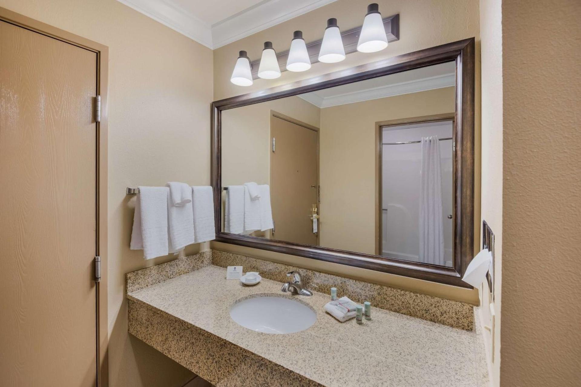 Best Western Sycamore Inn photo 20