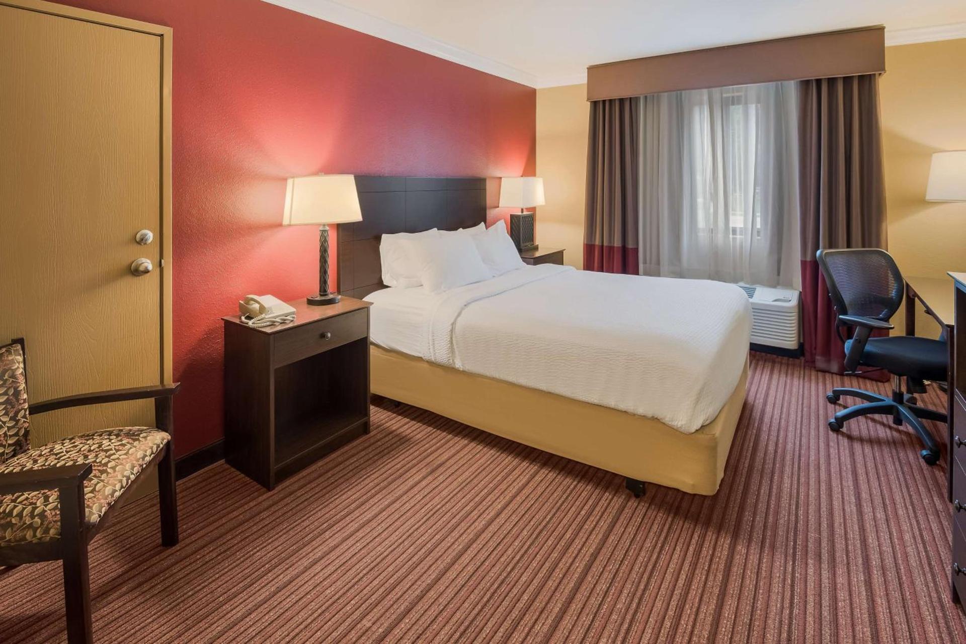 Best Western Sycamore Inn photo 21