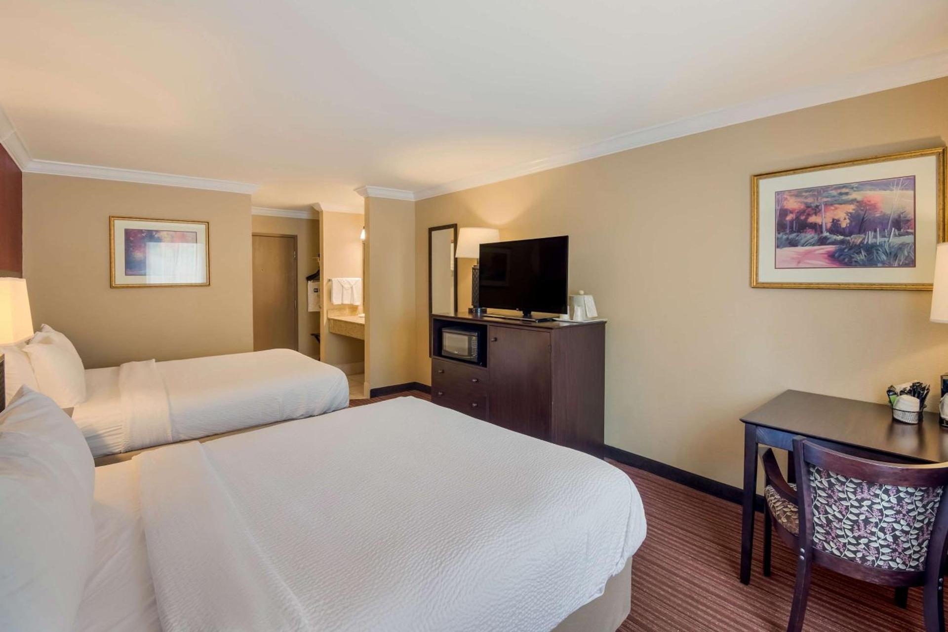Best Western Sycamore Inn photo 25