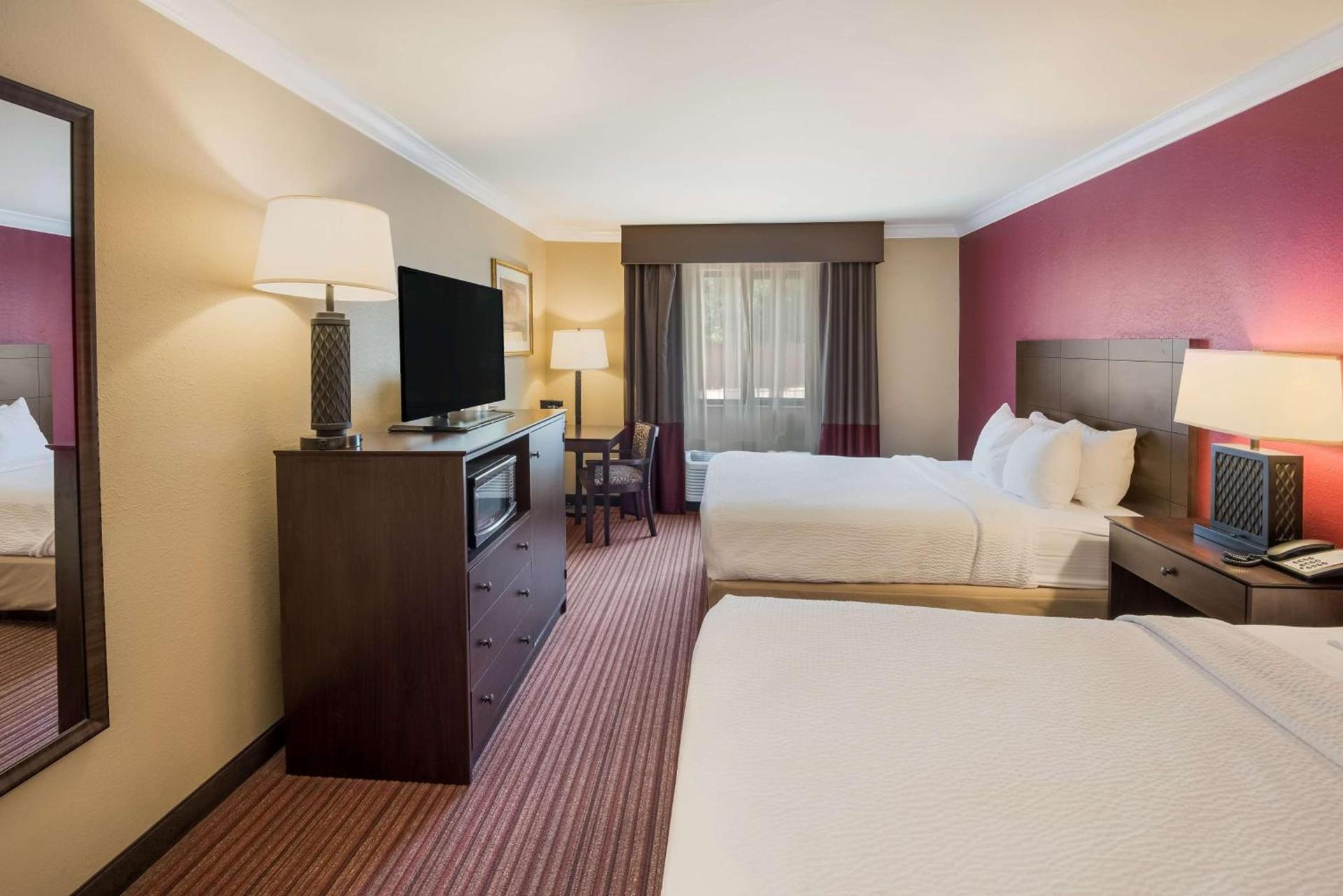 Best Western Sycamore Inn photo 27