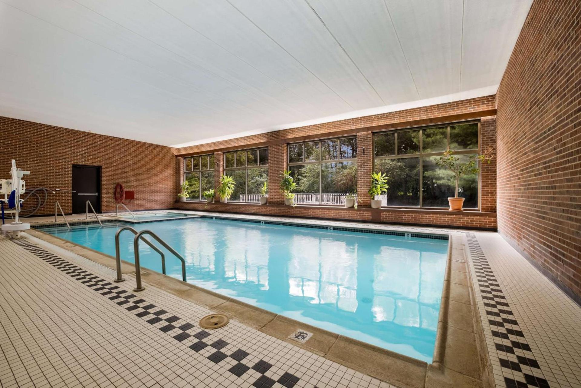 Best Western Grand Victorian Inn photo 3