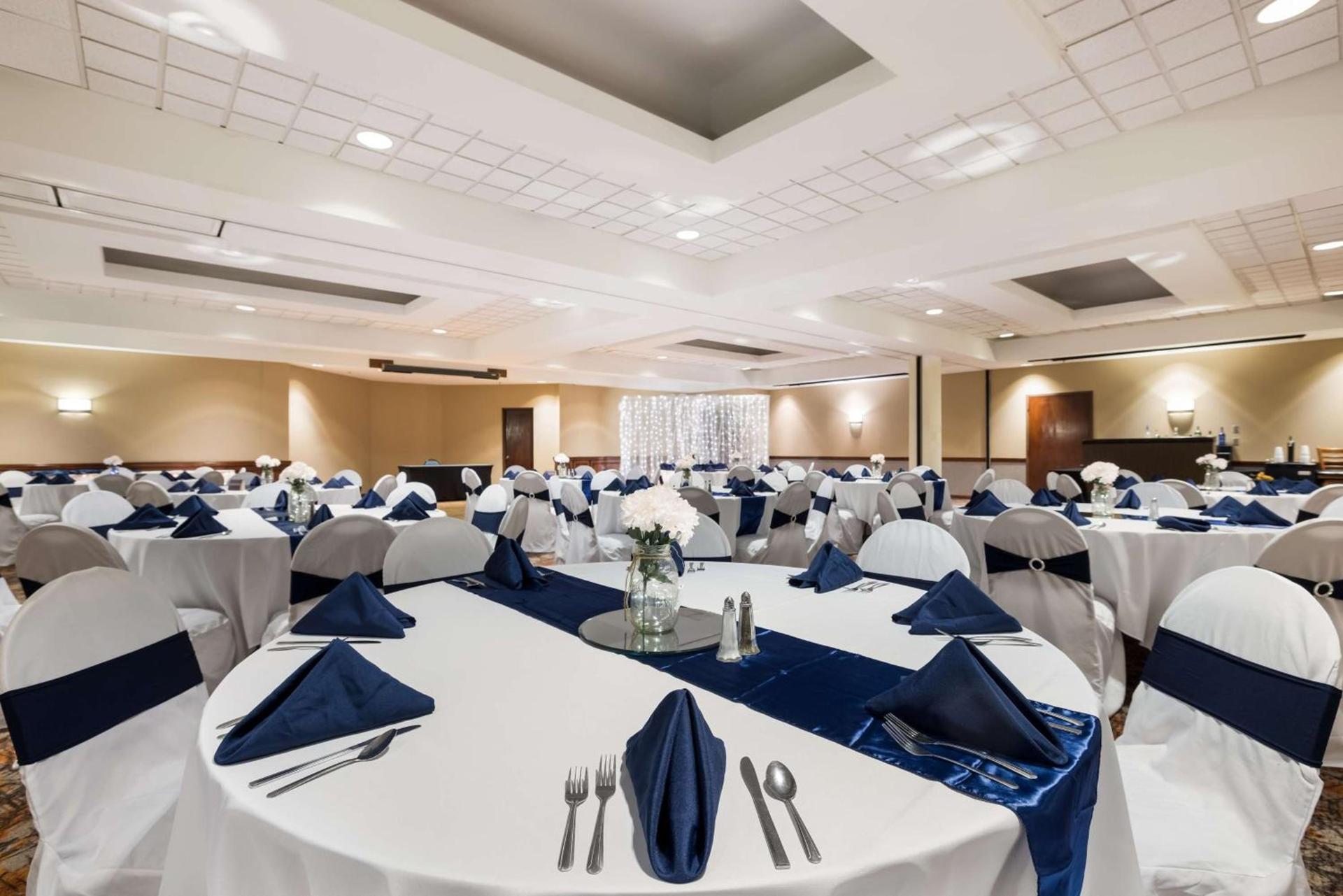 Best Western Grand Victorian Inn photo 6