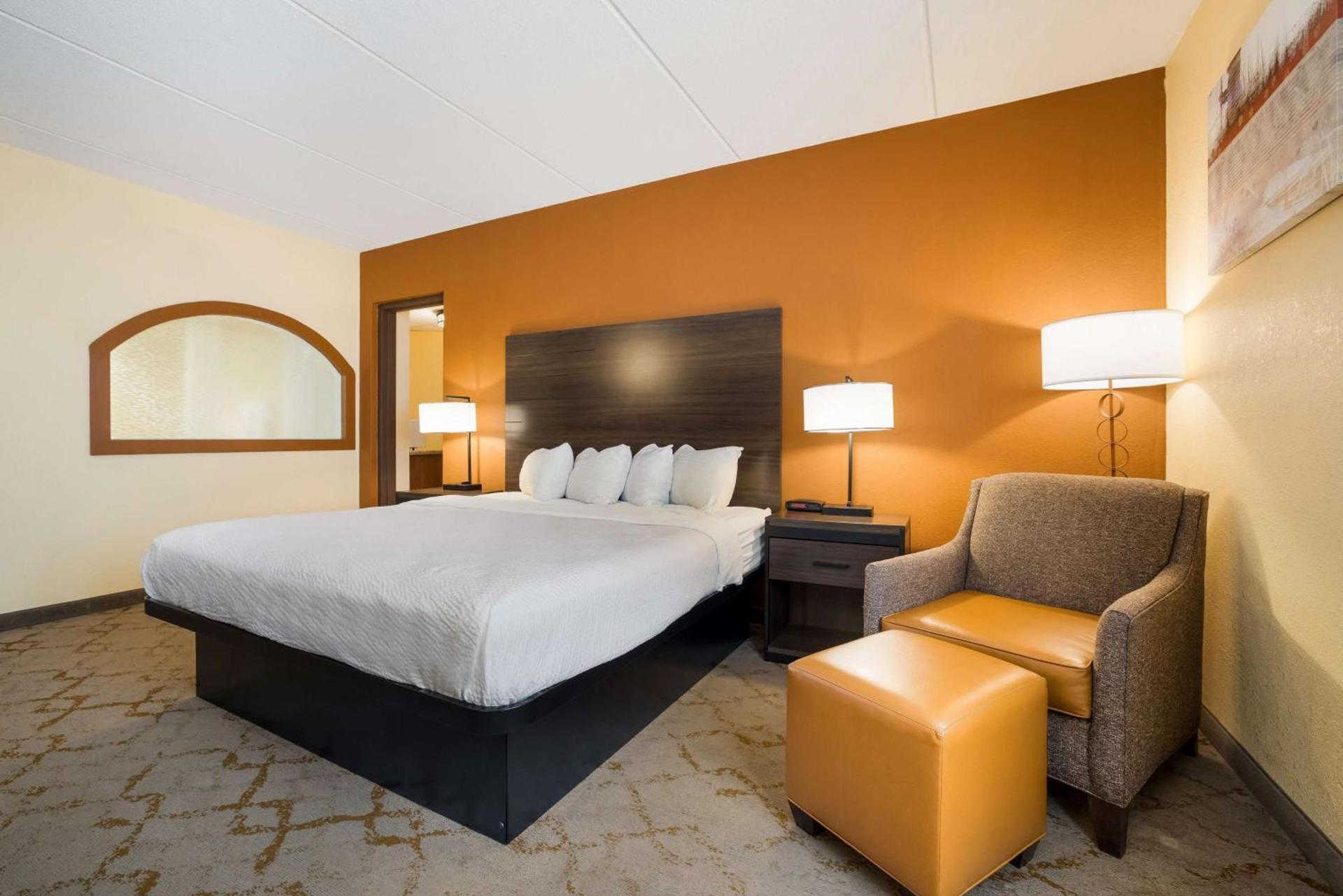 Best Western Grand Victorian Inn photo 11