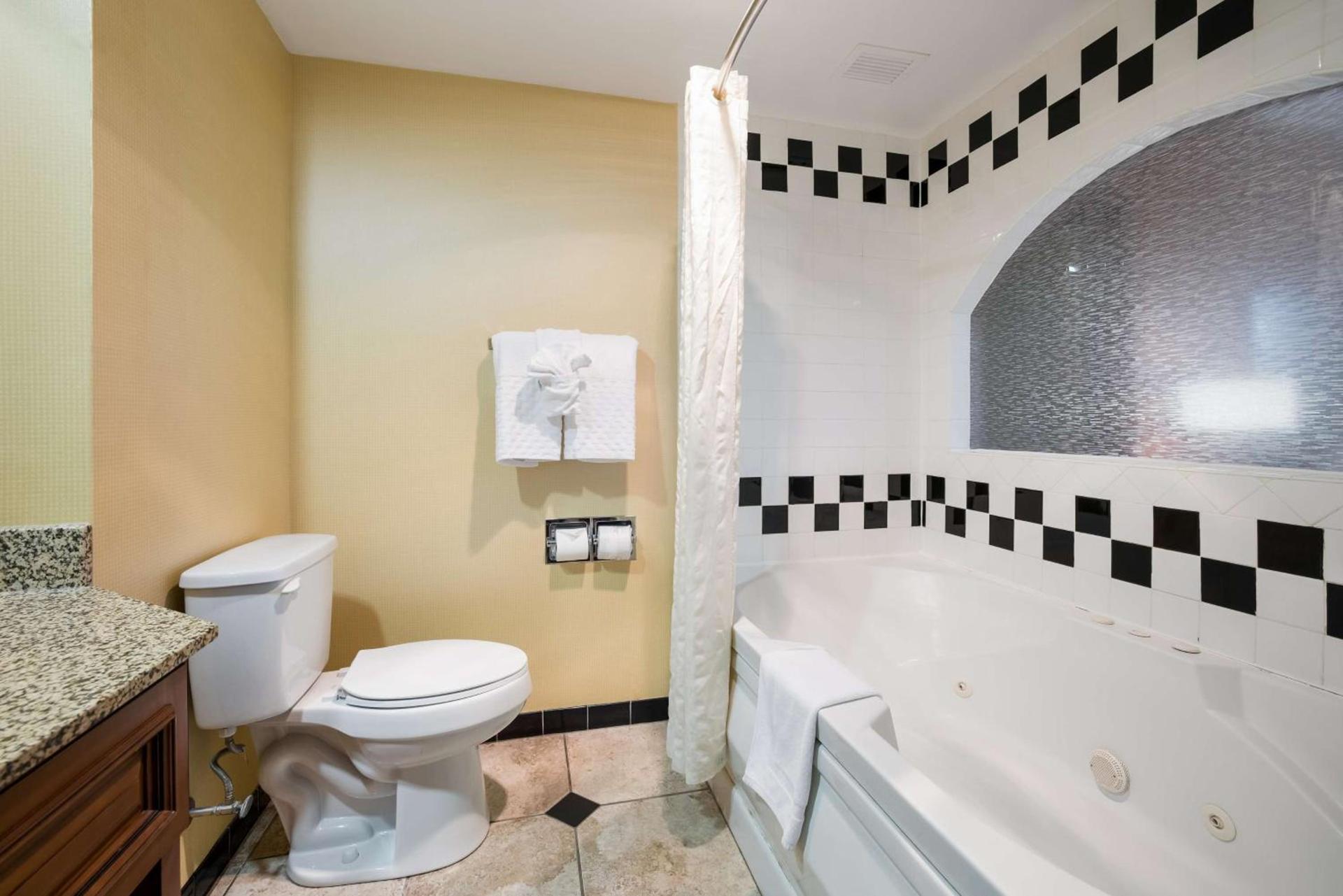Best Western Grand Victorian Inn photo 13