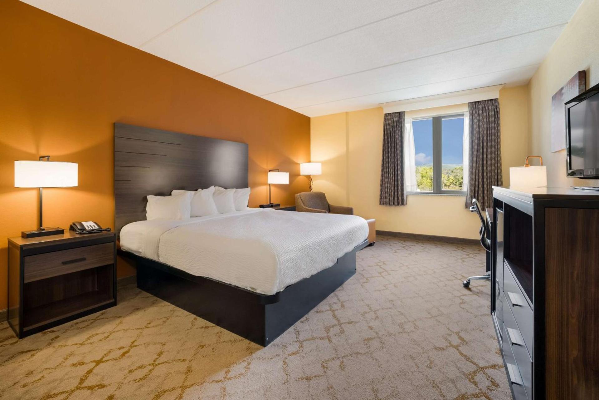 Best Western Grand Victorian Inn photo 33