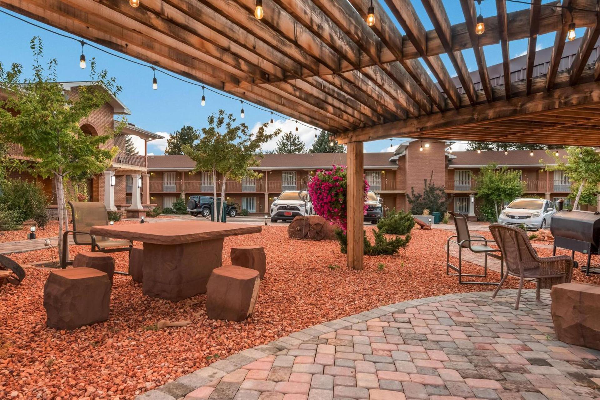 Best Western Plus Cedar City photo 23