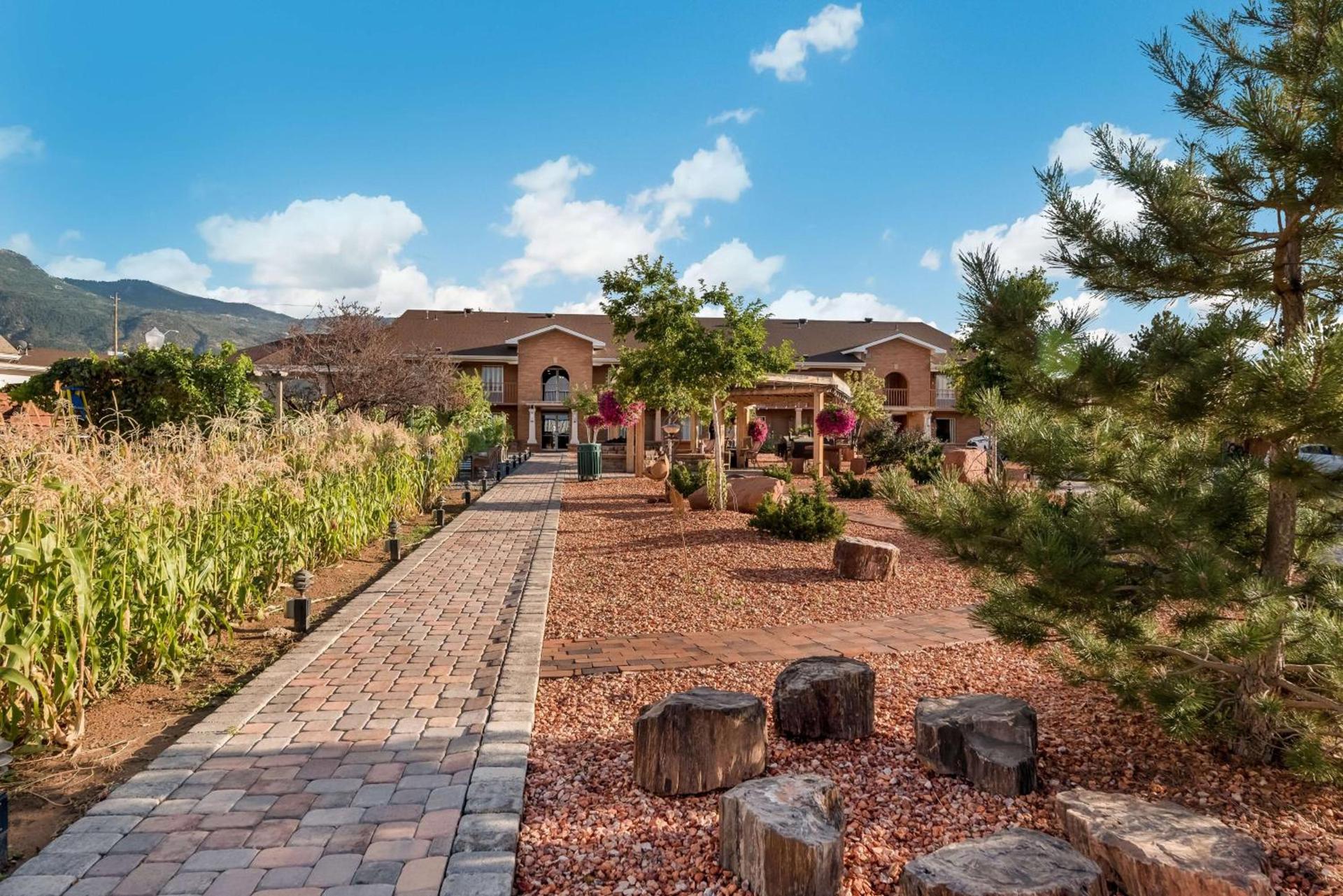 Best Western Plus Cedar City photo 4