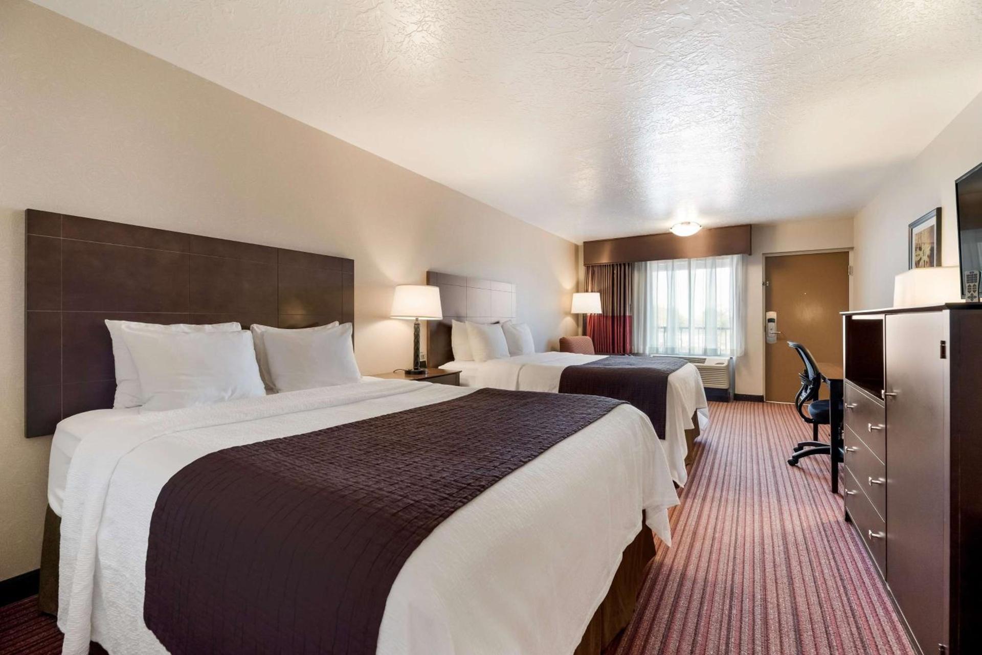 Best Western Plus Cedar City photo 11