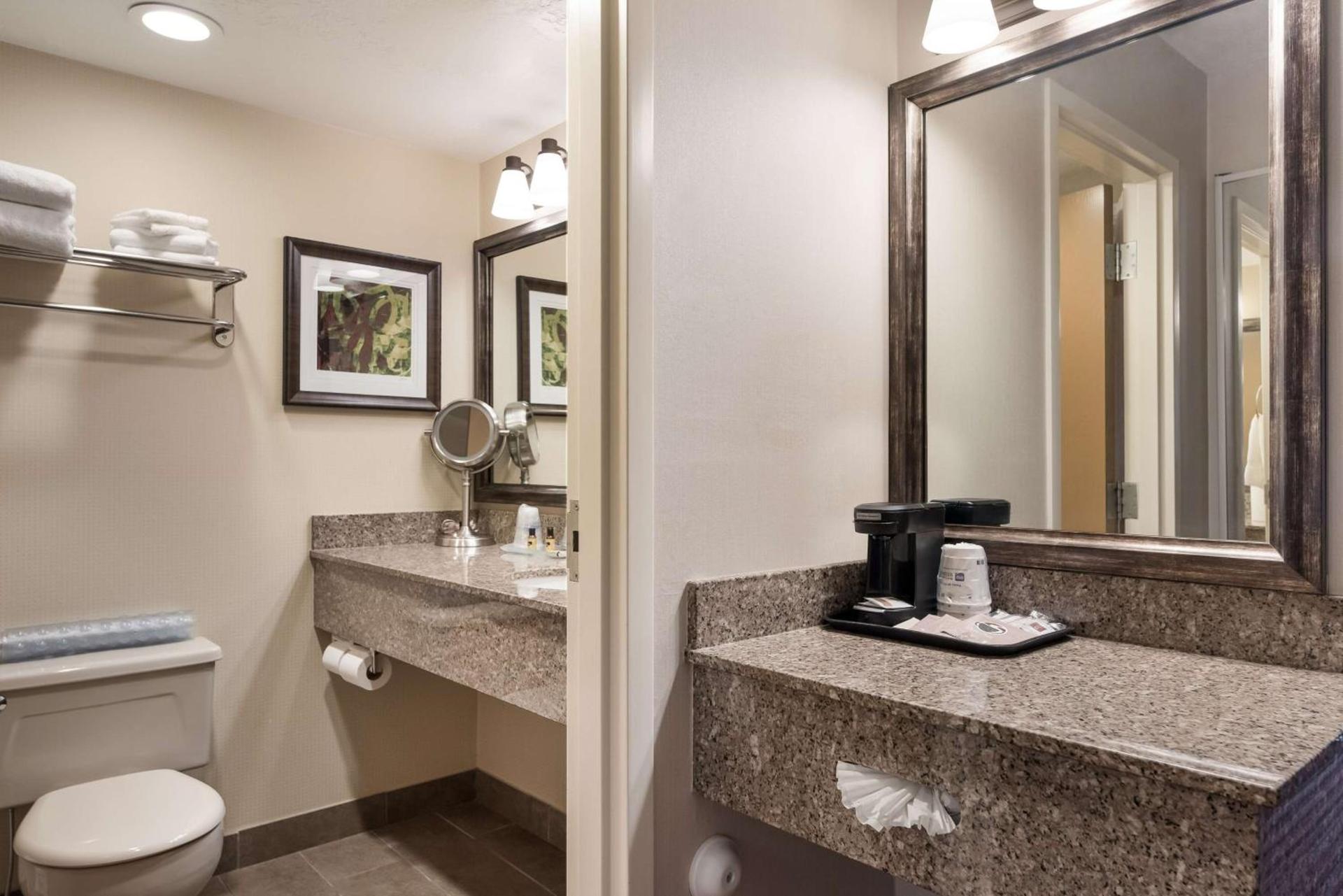 Best Western Plus Cedar City photo 26