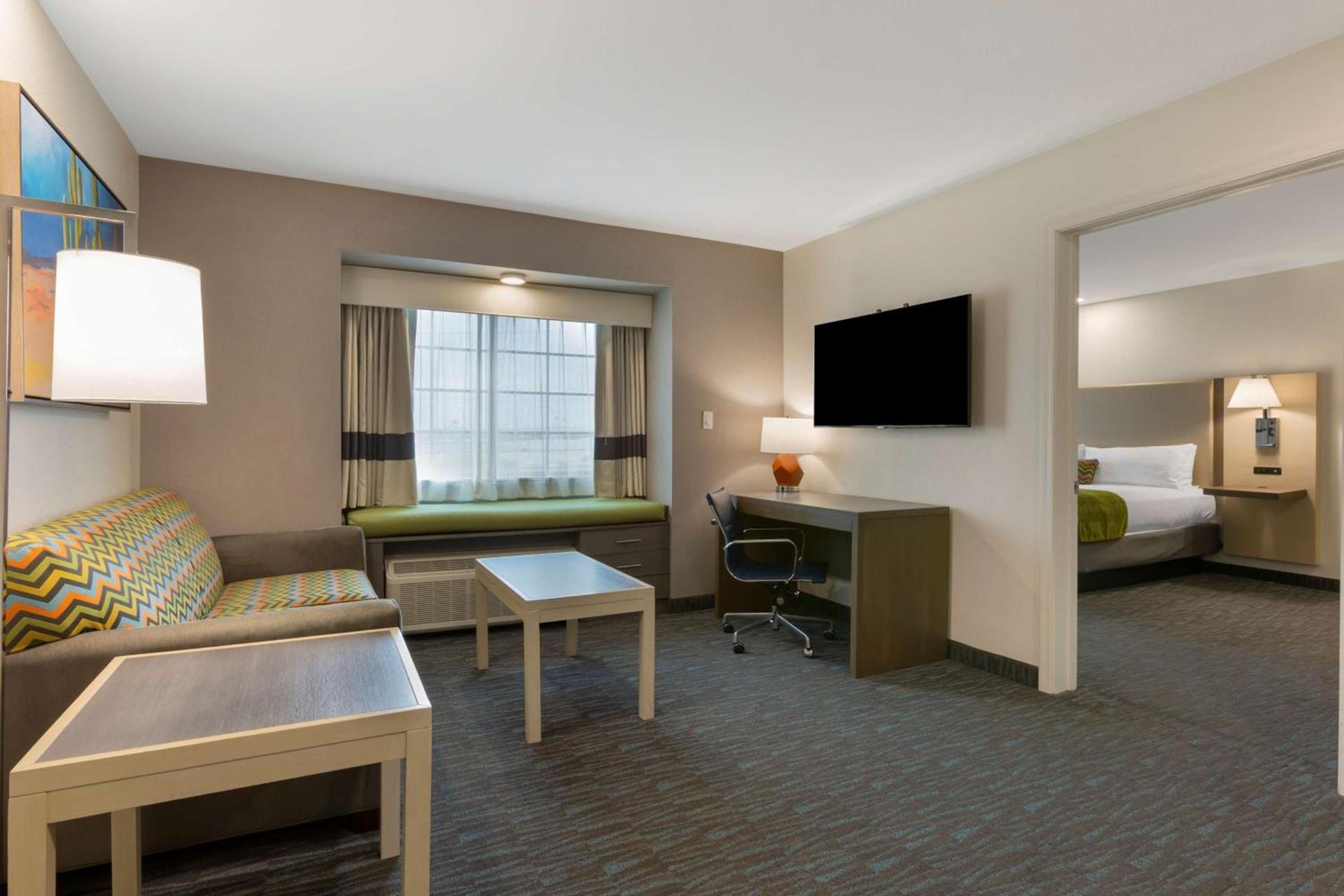 Best Western Plus Yuma Foothills Inn & Suites photo 20