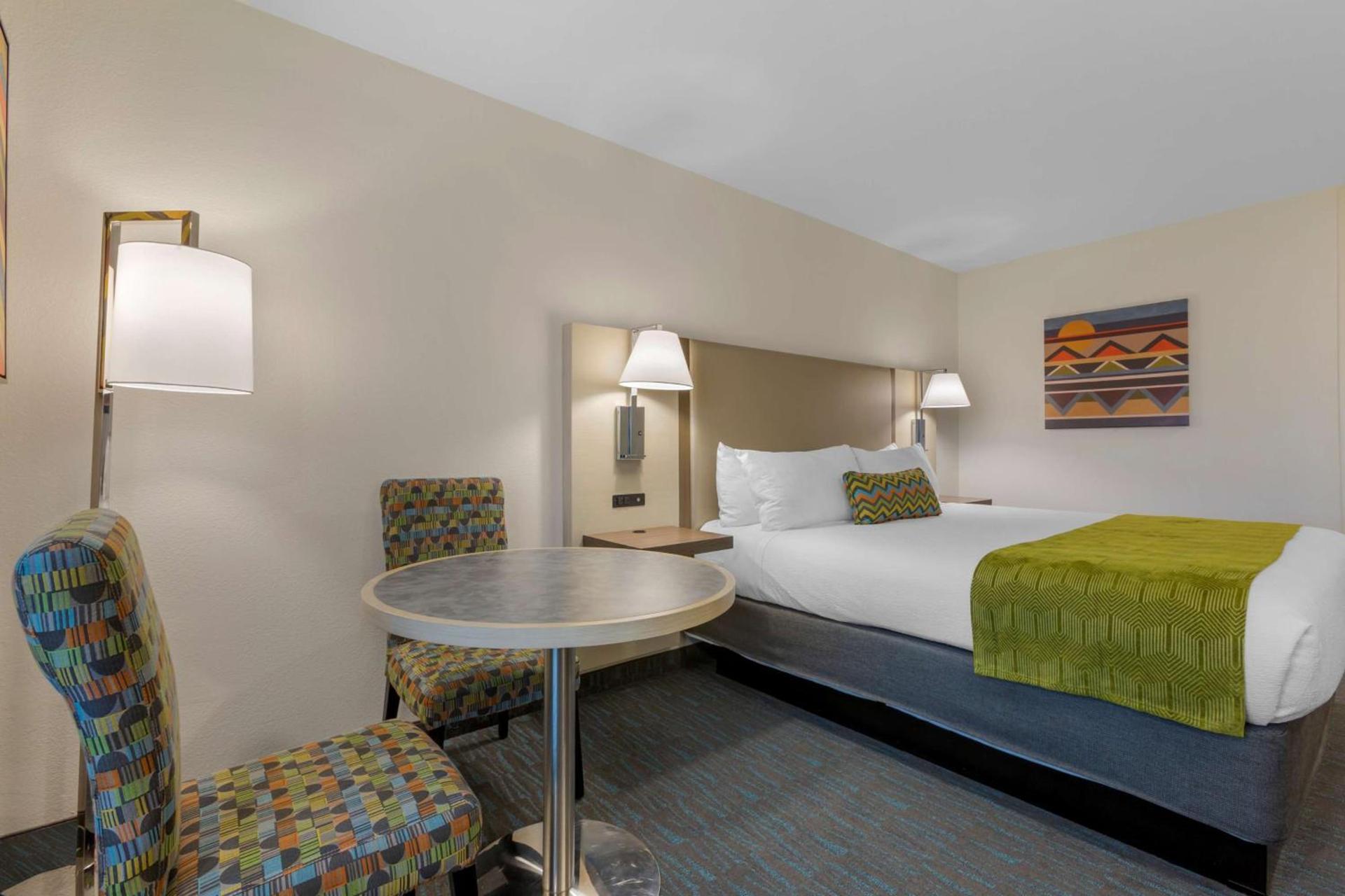 Best Western Plus Yuma Foothills Inn & Suites photo 27