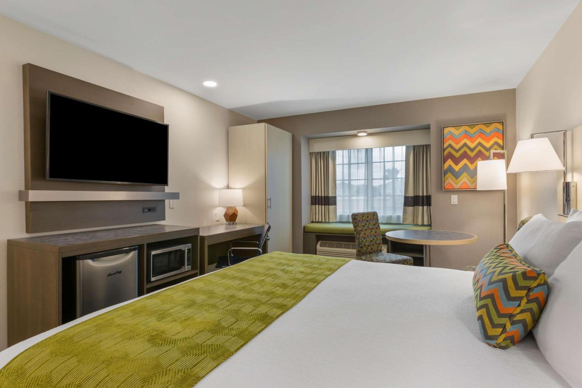 Best Western Plus Yuma Foothills Inn & Suites photo 29
