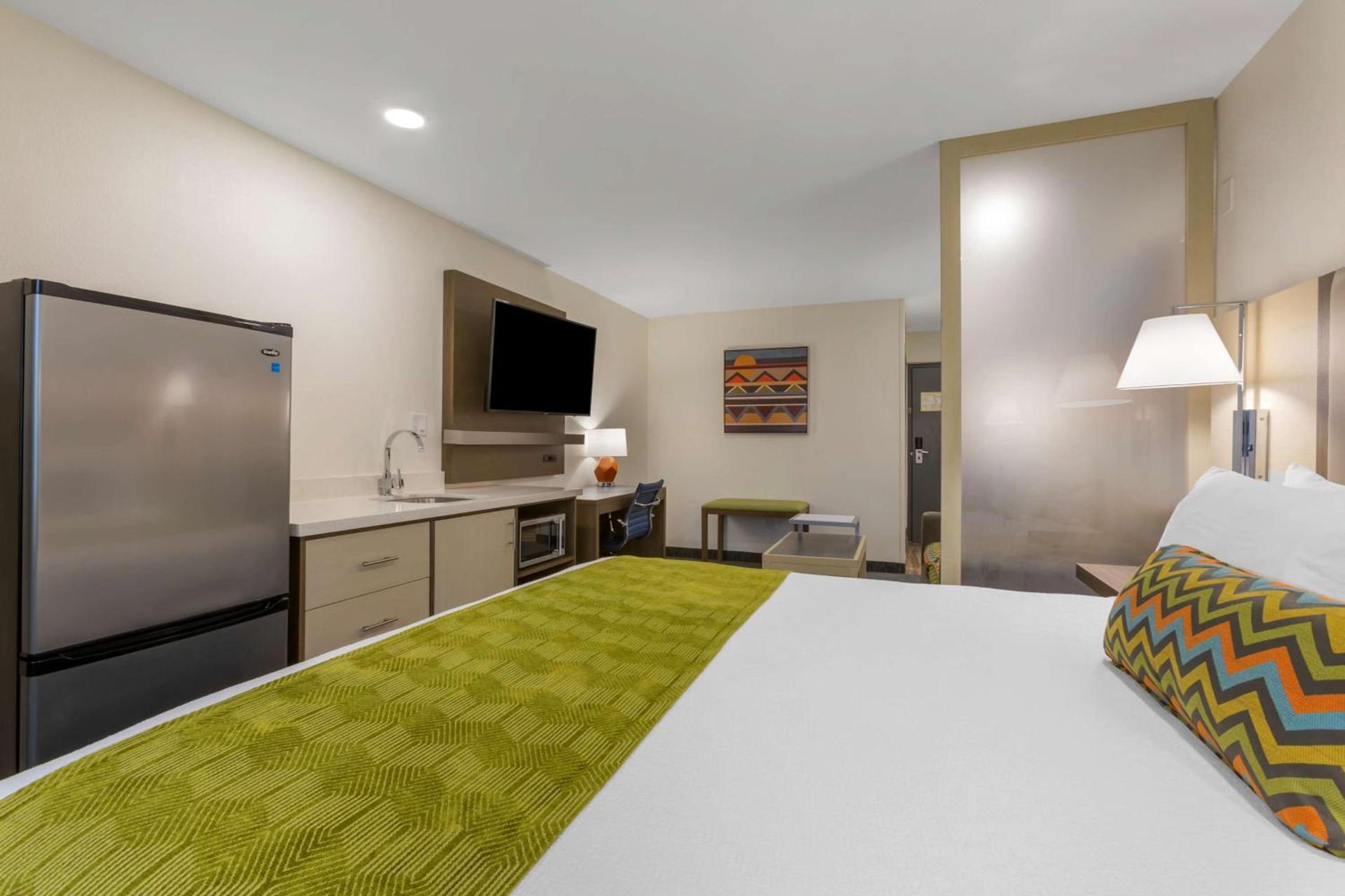 Best Western Plus Yuma Foothills Inn & Suites photo 31
