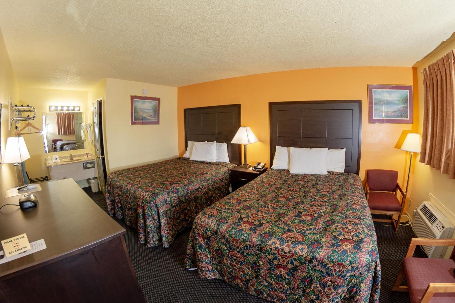 Americas Best Value Inn Chanute photo 10