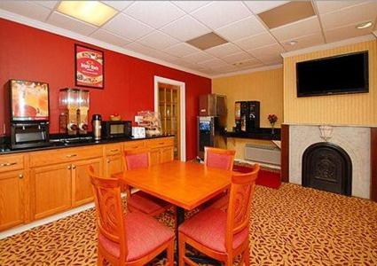 Super 8 by Wyndham Monticello NY photo 5