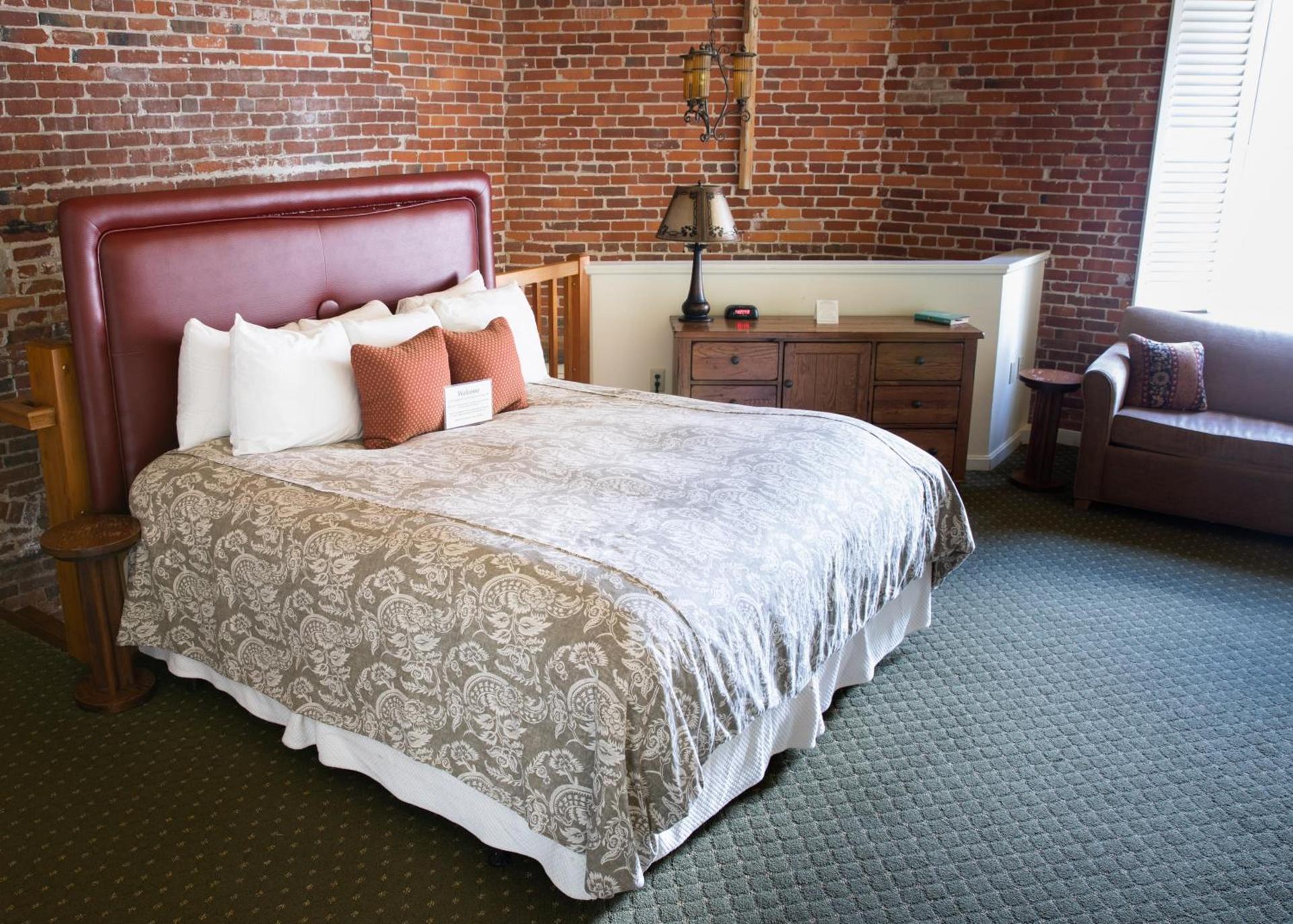 The Common Man Inn & Restaurant photo 87