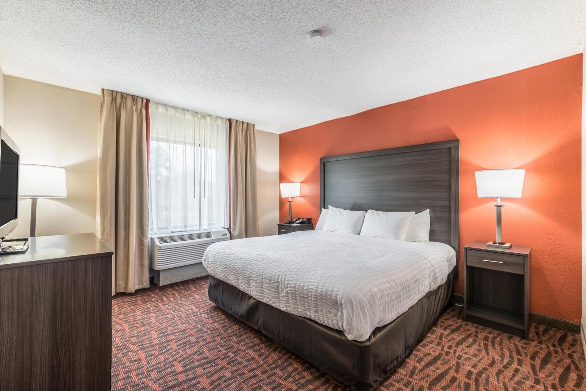 Lake Norman Inn and Suites photo 27