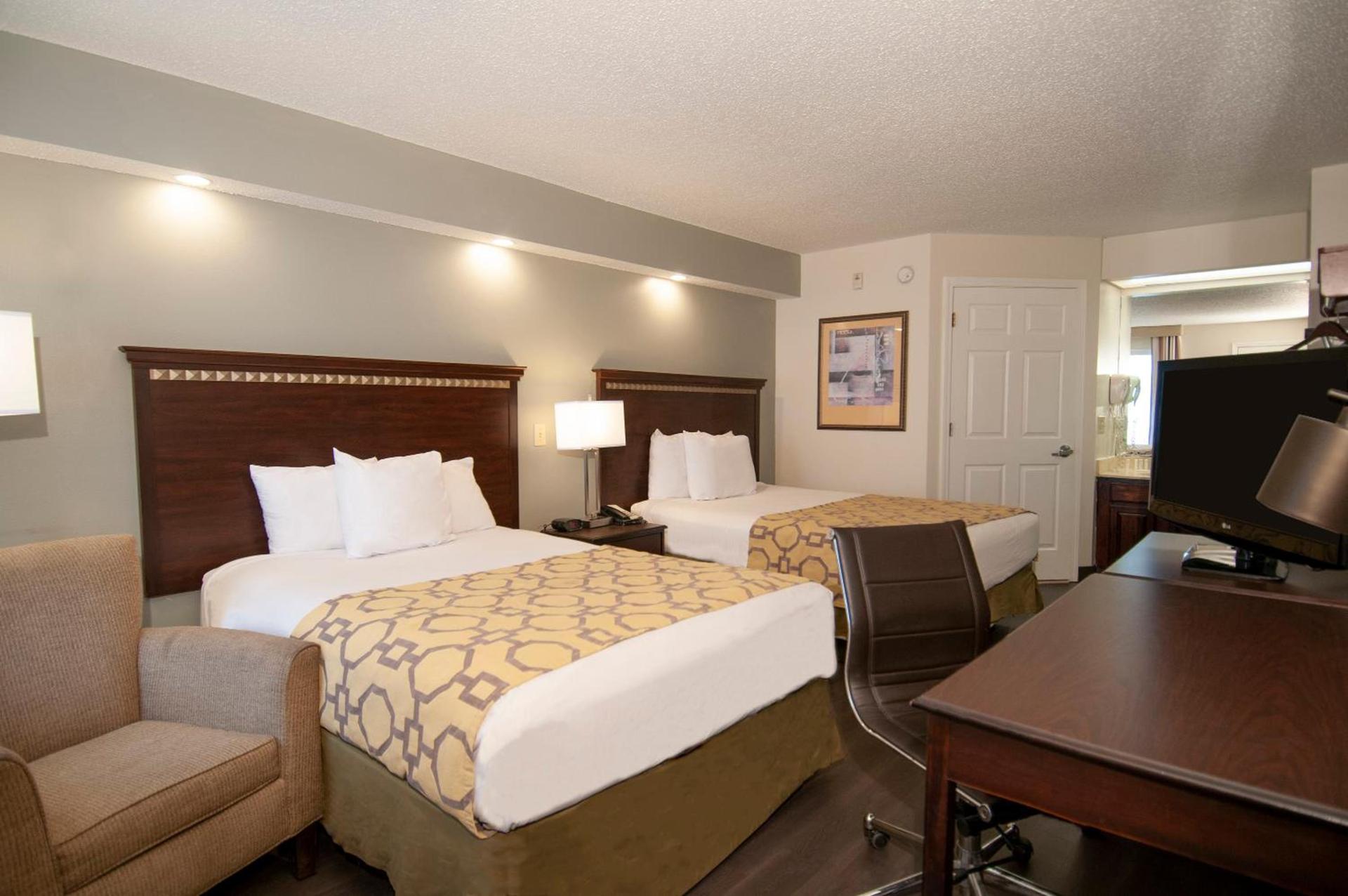 Baymont by Wyndham Tuscaloosa photo 33